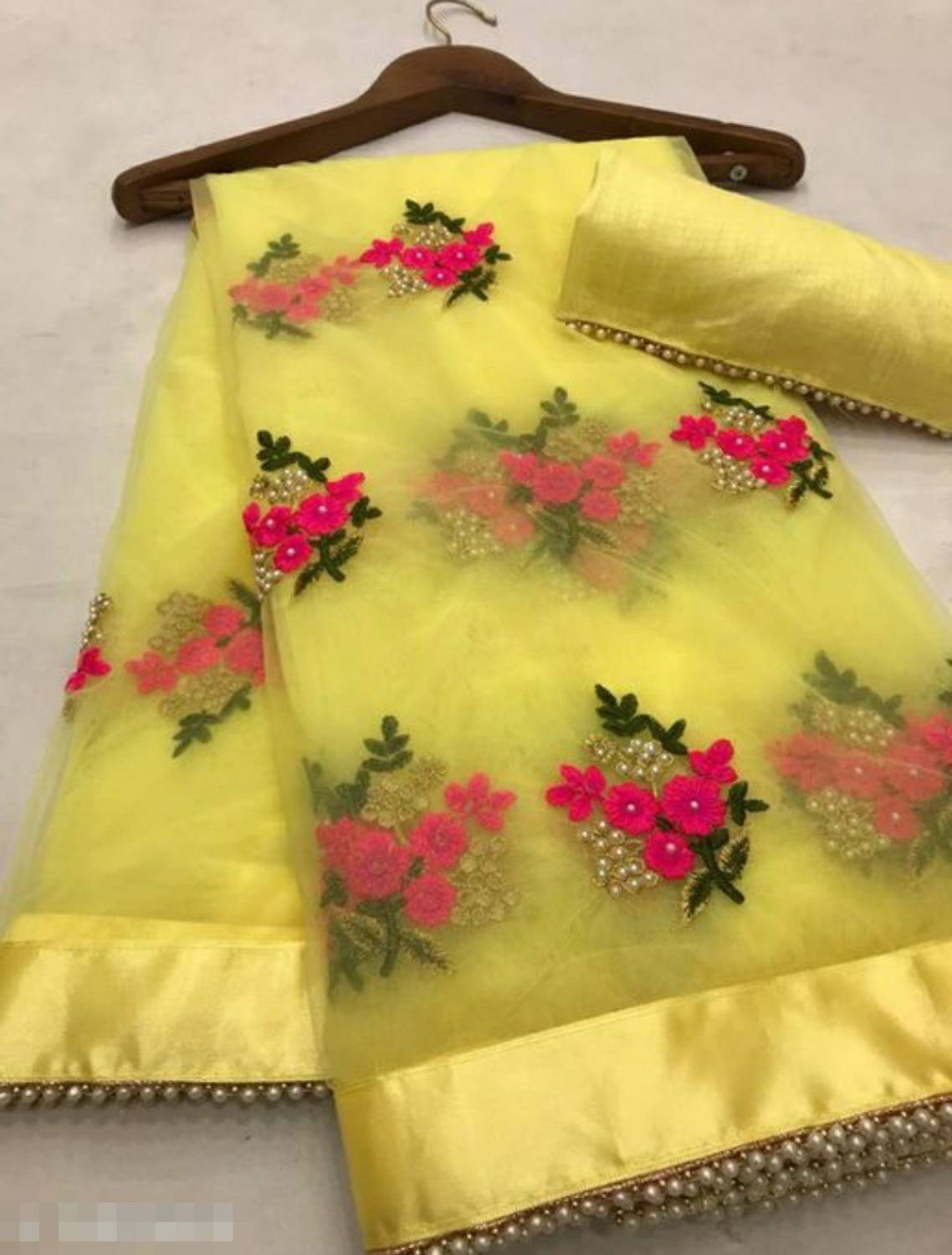 vallavi fashion Embroidered Bollywood Net Saree (Yellow)