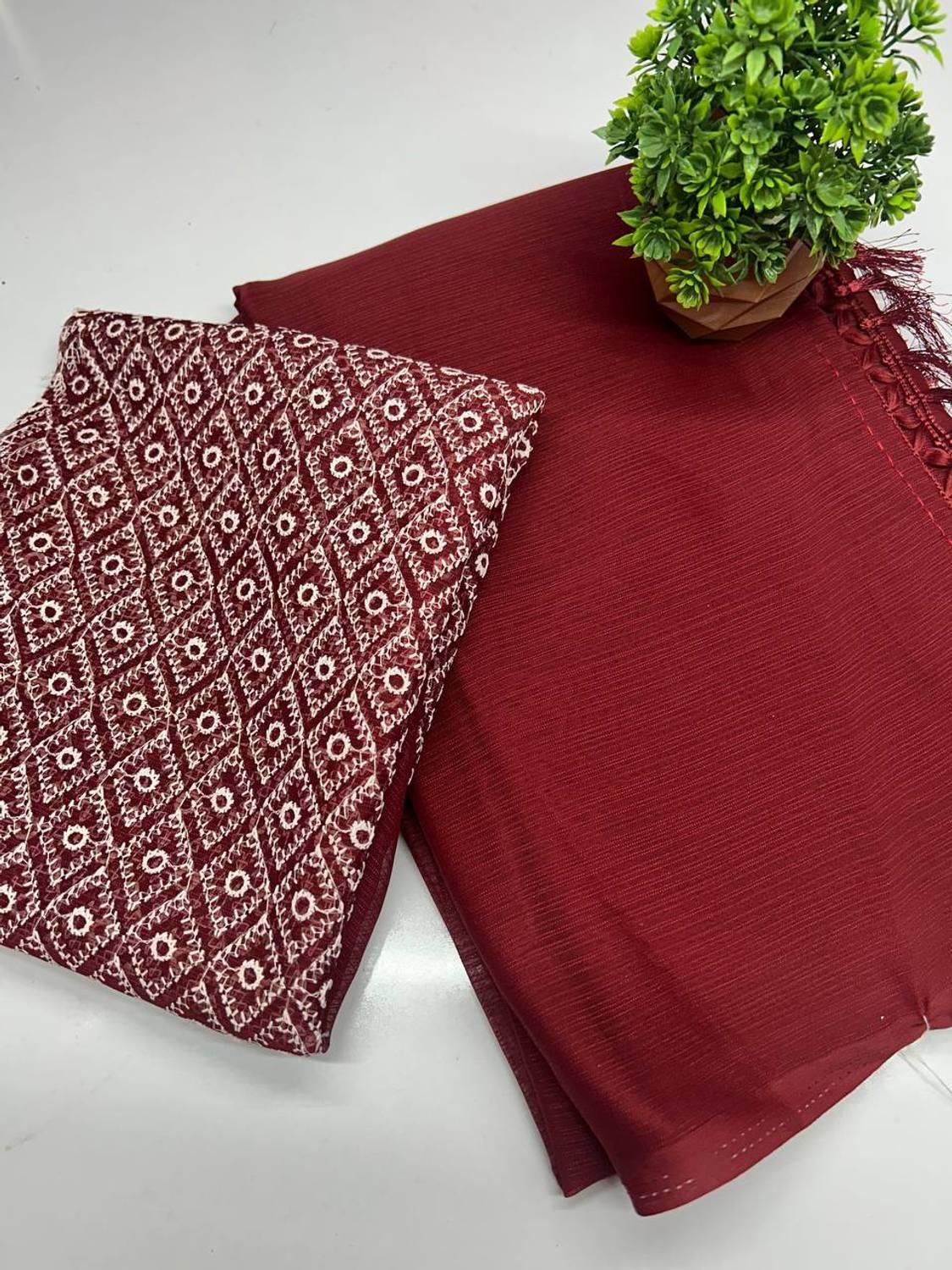 Bapa Sitaram Fashion Embroidered, Solid/Plain Daily Wear Georgette Saree