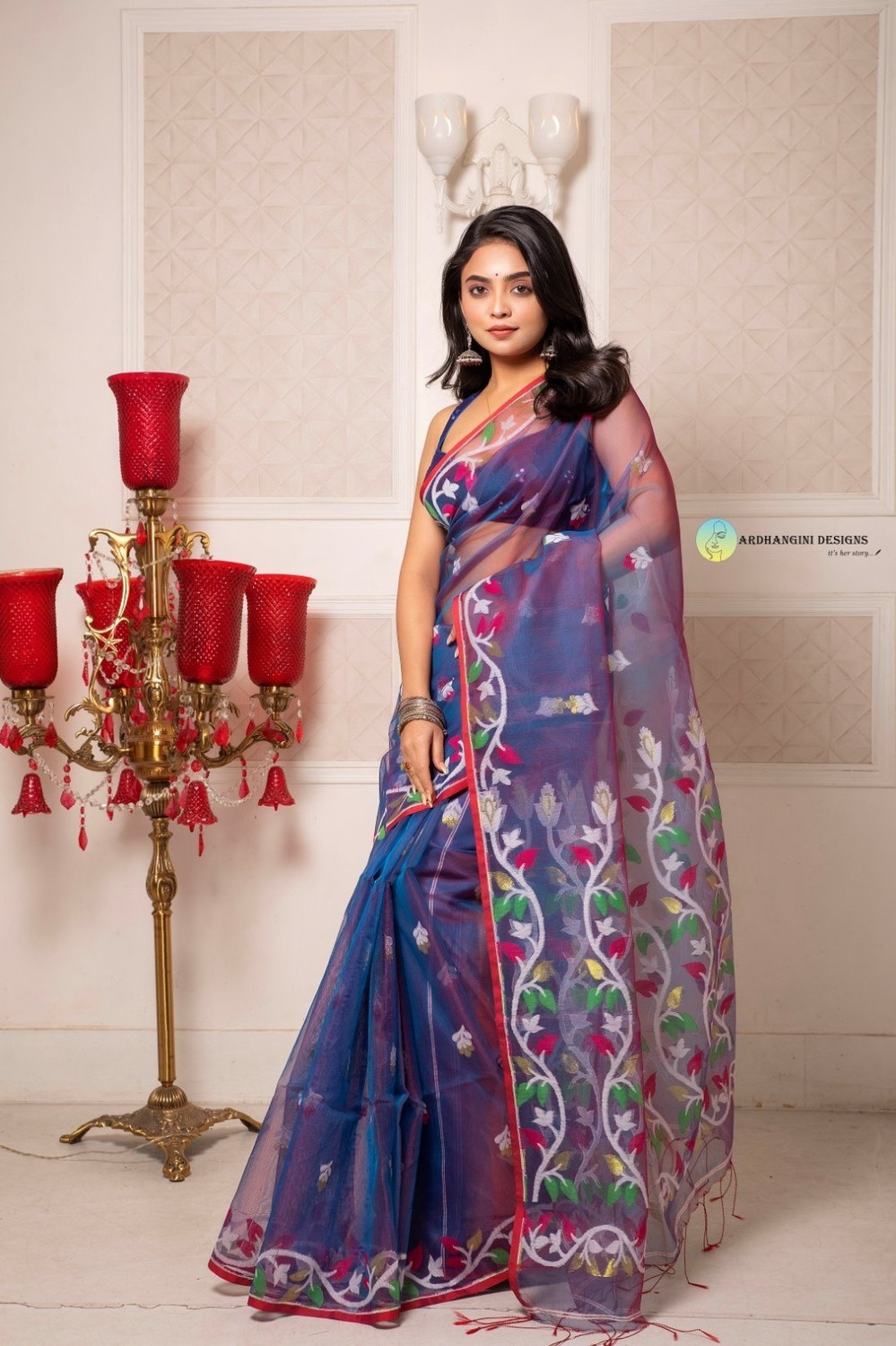 Image of ARDHANGINI DESIGNS Printed Handloom Muslin Saree (Multicolor)