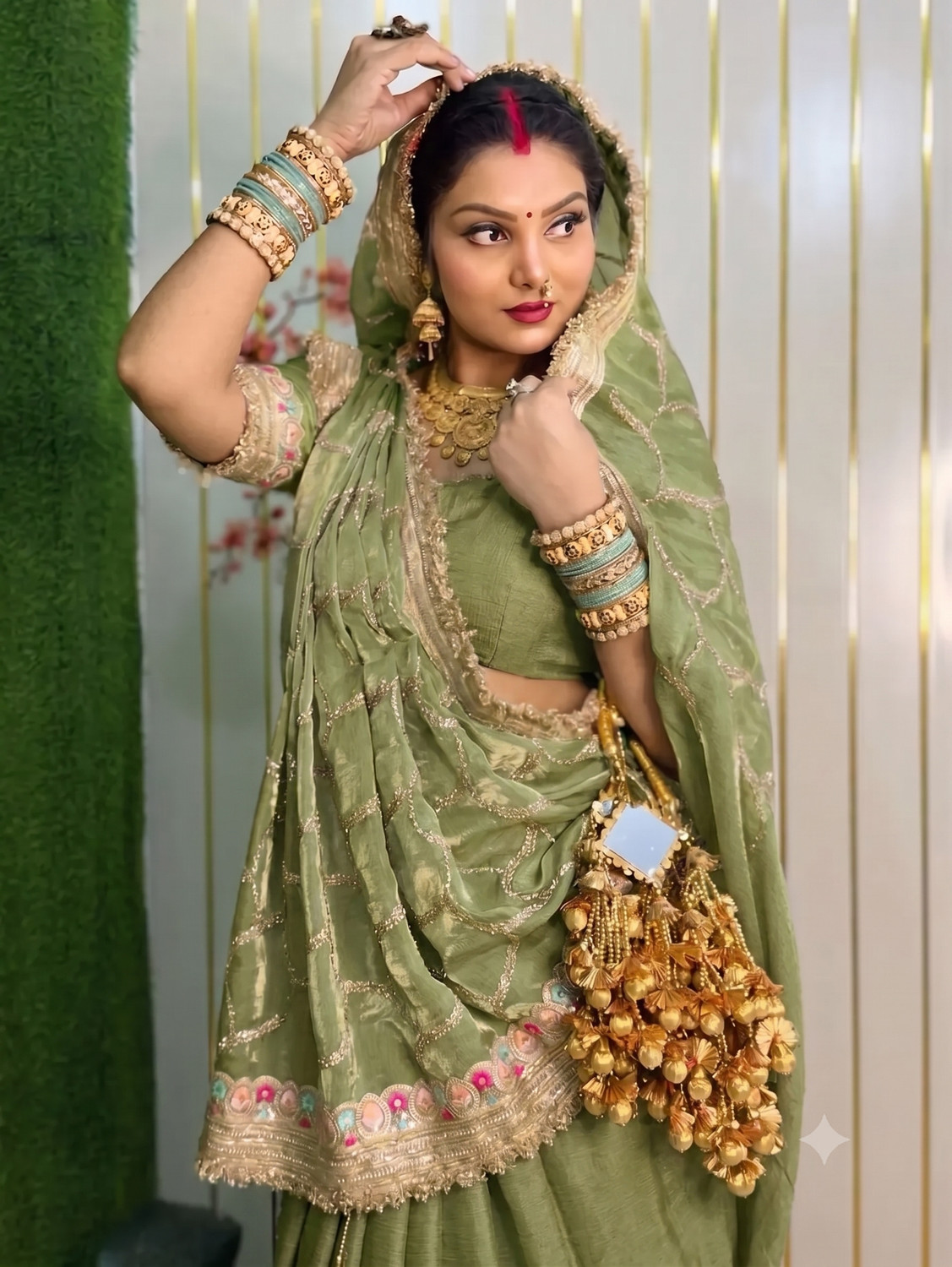 Image of AVIRAT DESIGNER STUDIO Embroidered, Embellished Bollywood Georgette Saree