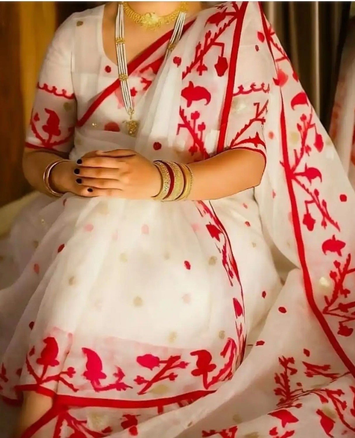 Image of Ethnic weaves Woven, Self Design Banarasi Muslin Saree (White)