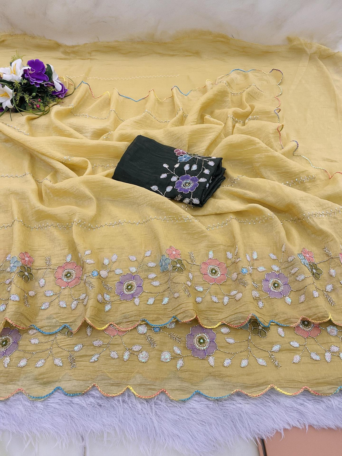 Image of VANISWA Embroidered, Floral Print, Embellished Daily Wear Georgette Saree