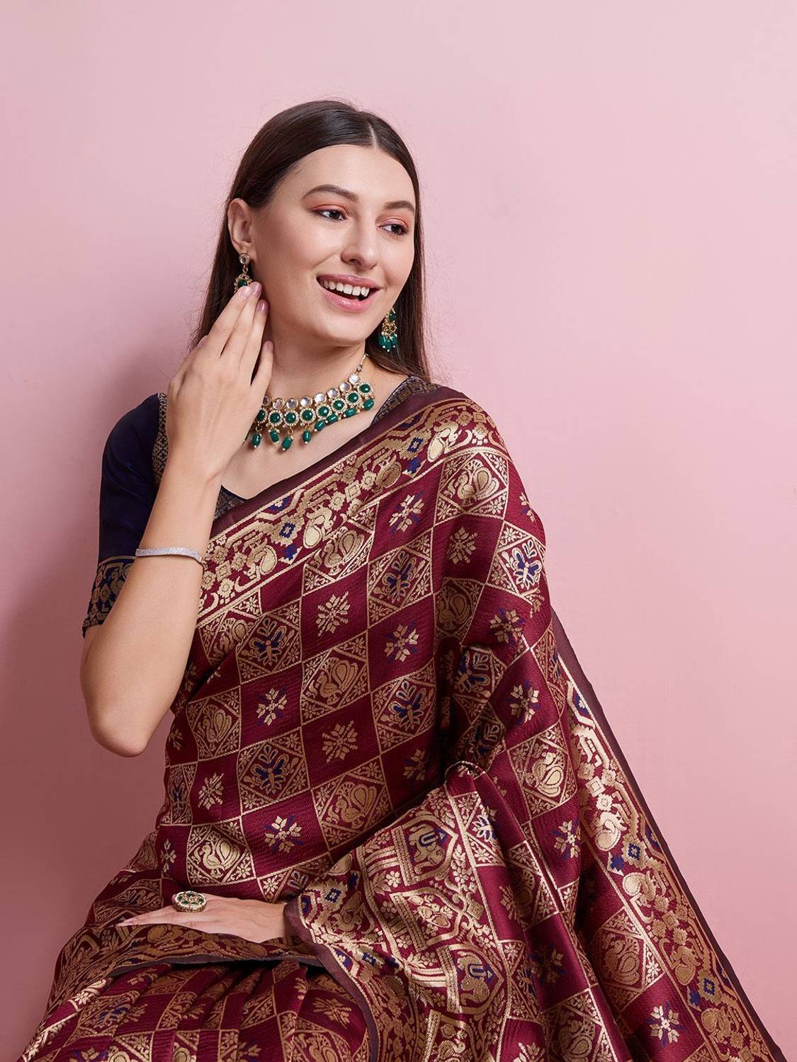 Shreyansh creation Digital Print Banarasi Silk Blend Saree (Maroo