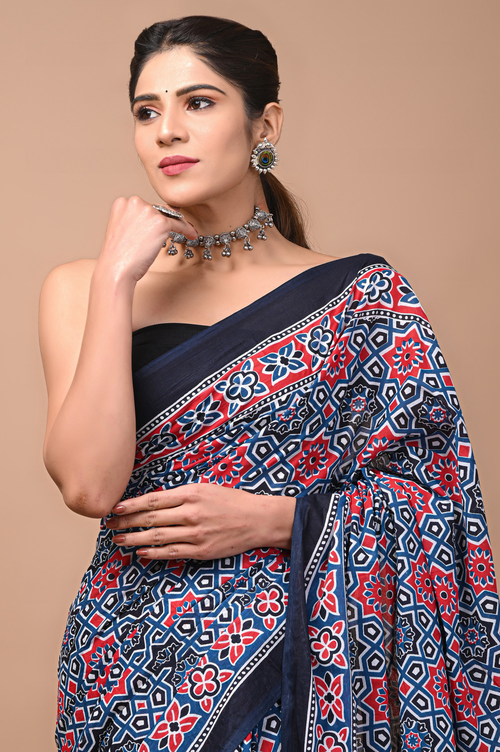 Image of Threadier Blocked Printed Saree with Attached Blouse Pure Cotton Saree