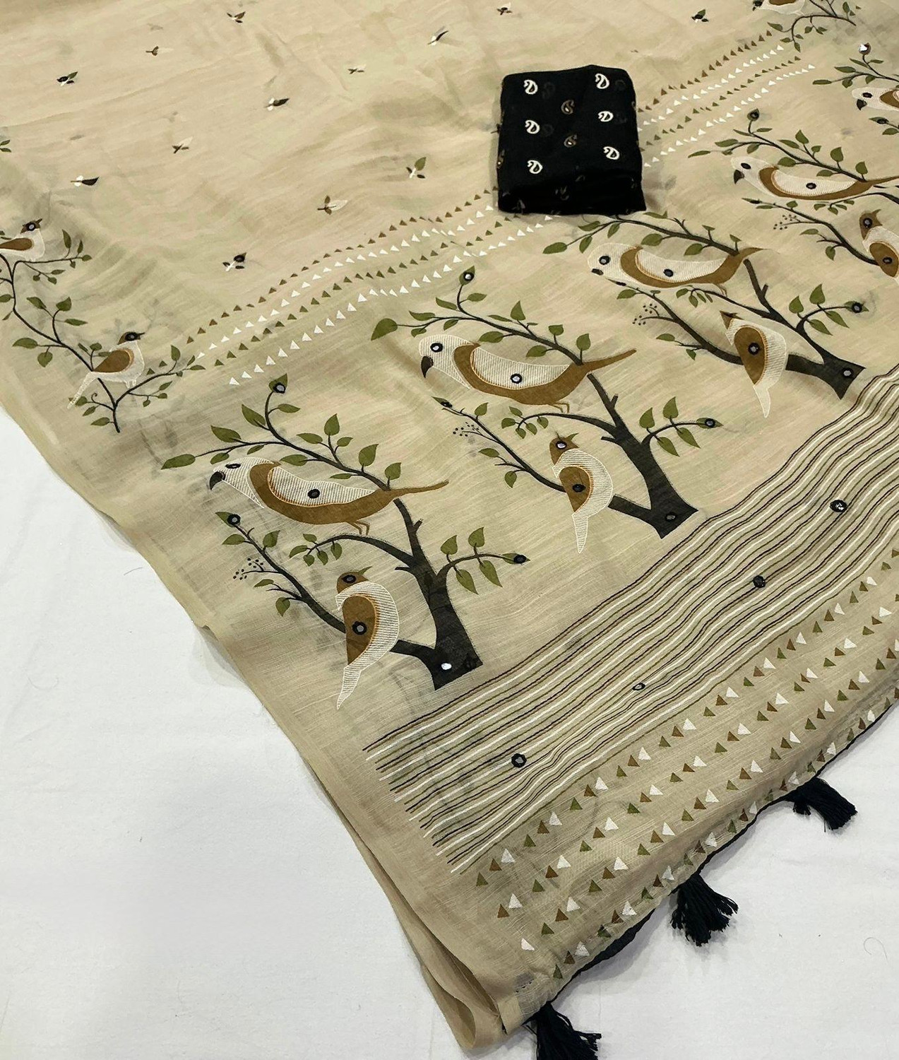 Image of niesha fashion Printed, Floral Print, Paisley Hand Batik Cotton Linen, Linen Saree