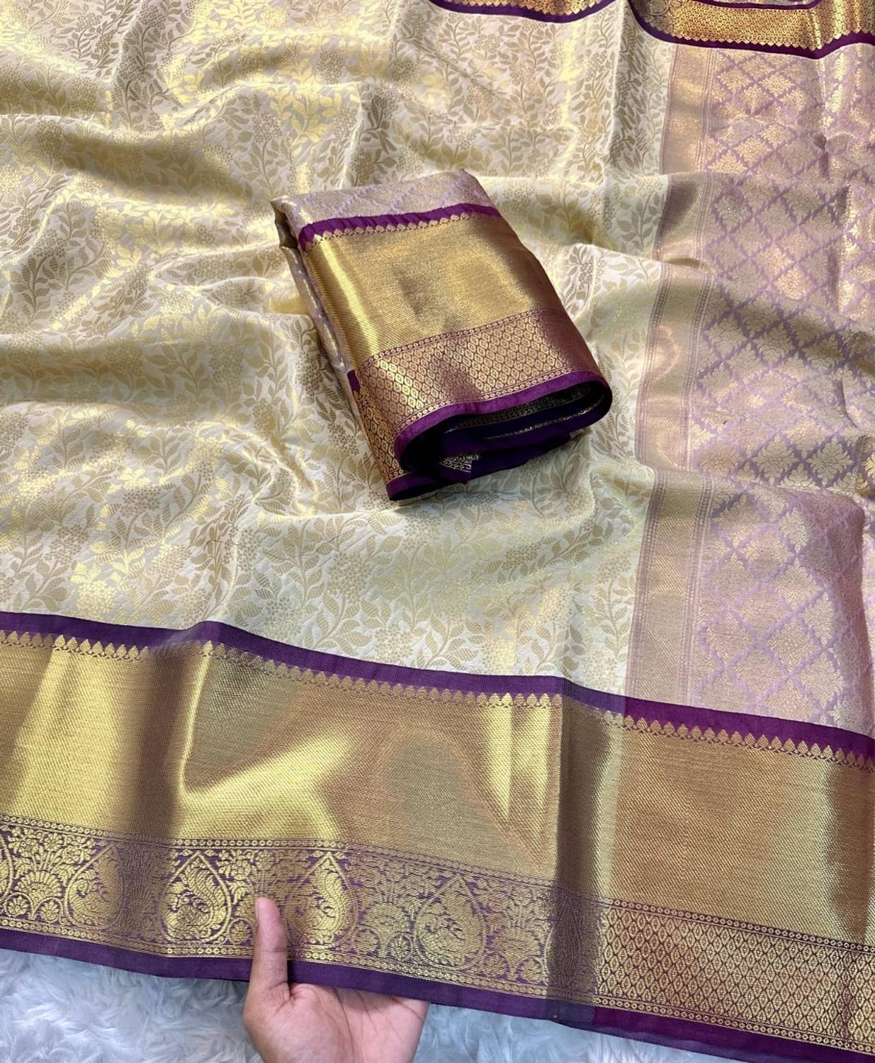 YAHYA Silk Creation Bollywood Brocade Saree - Image 3