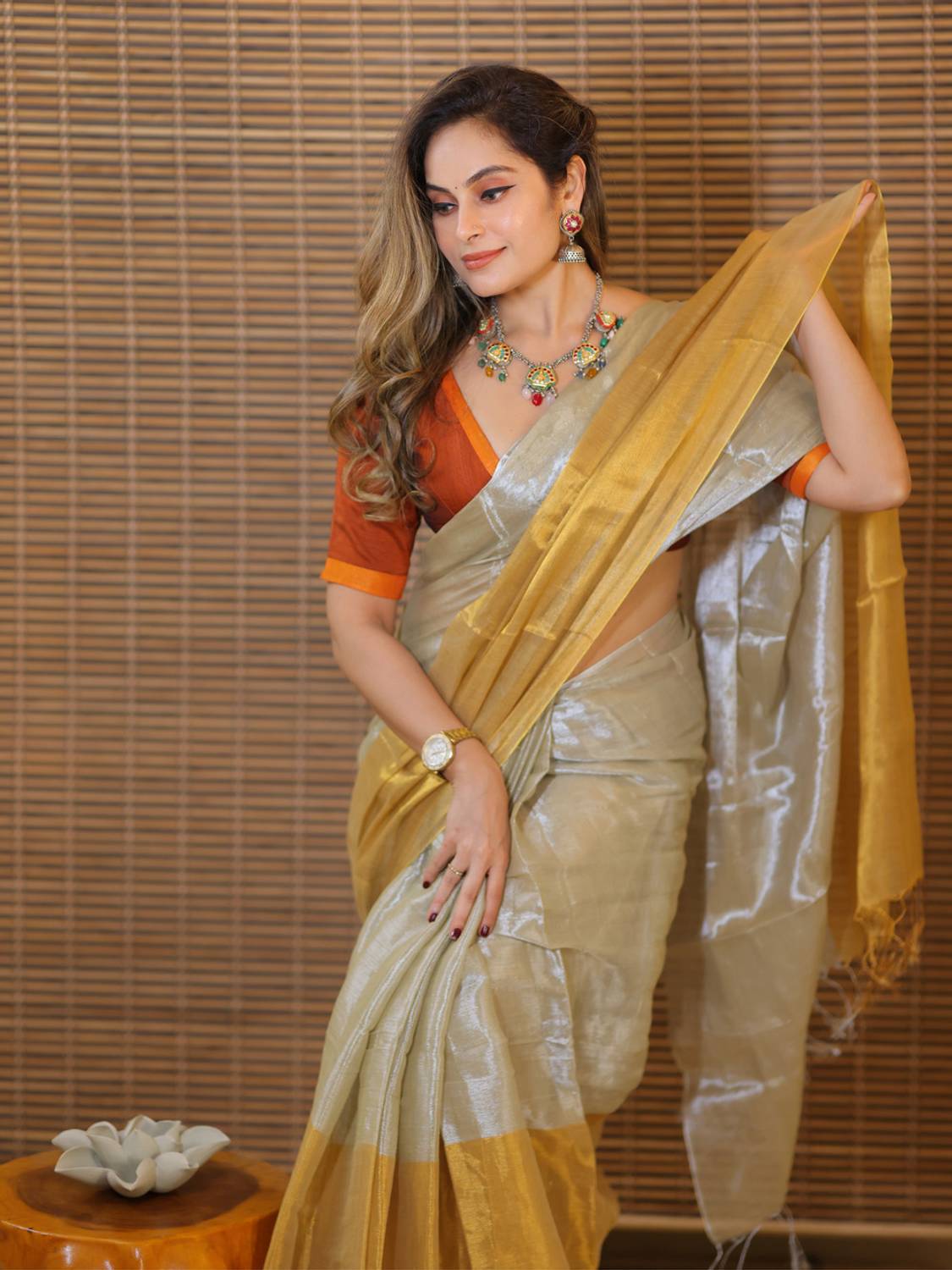 AGAMONI Woven Handloom Tissue Saree