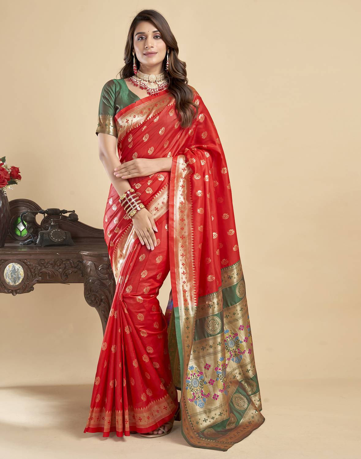 Samah Dyed, Woven, Self Design Banarasi Silk Blend Saree (Red, Go