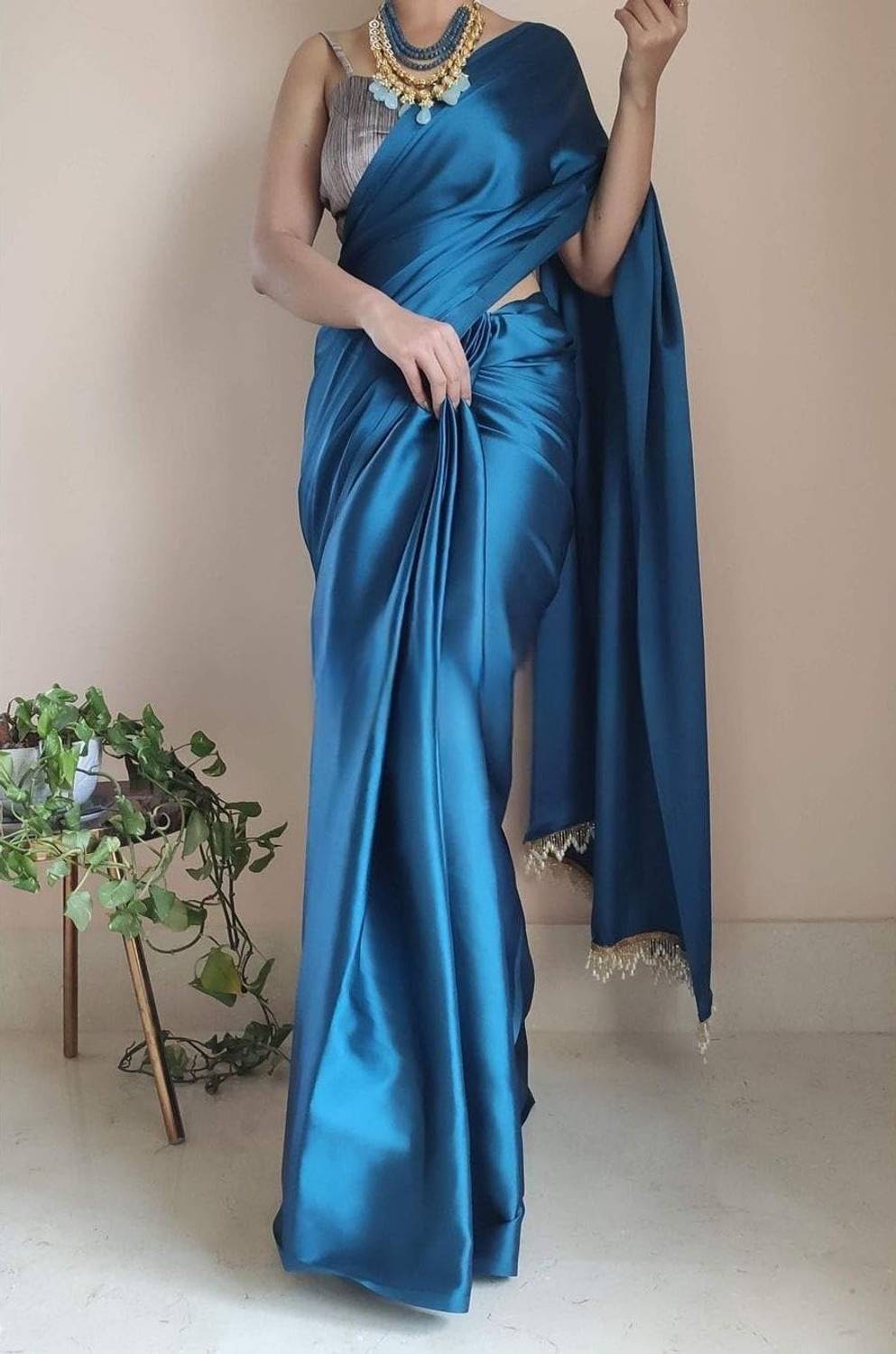 BRAHMSHAKTI Solid/Plain Bollywood Satin, Silk Blend Saree