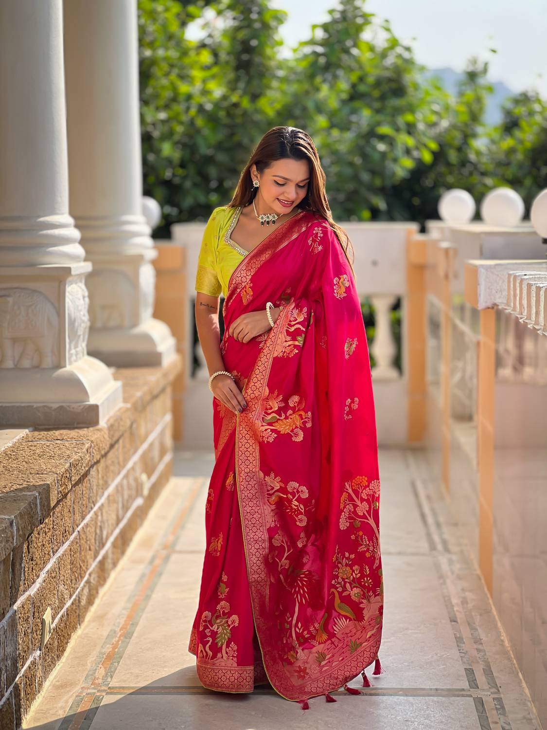 JENNVIA Printed Daily Wear Pure Silk Saree (Pink)