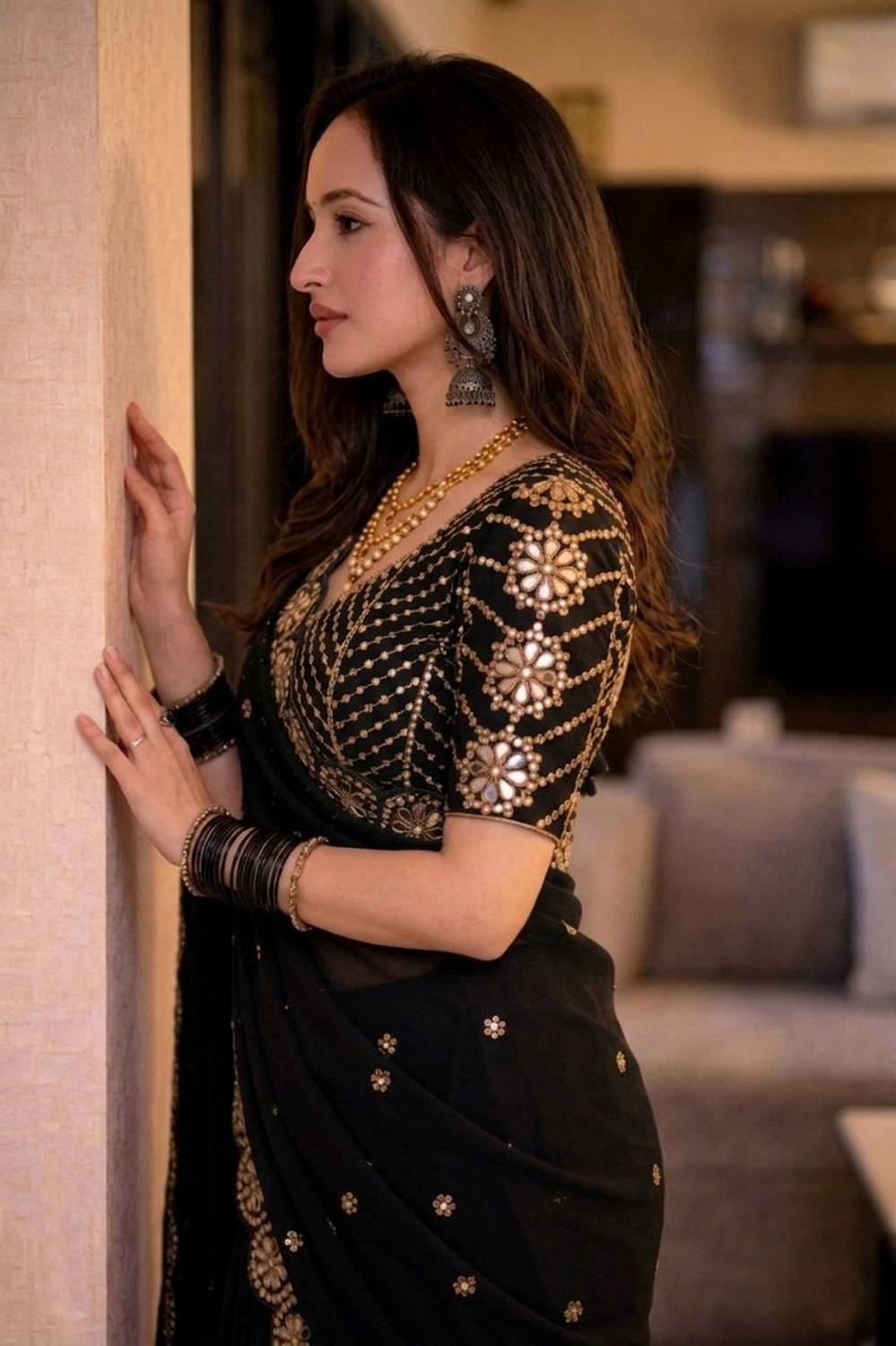 jashvicreation Embellished Bollywood Georgette Saree Black - Image 5