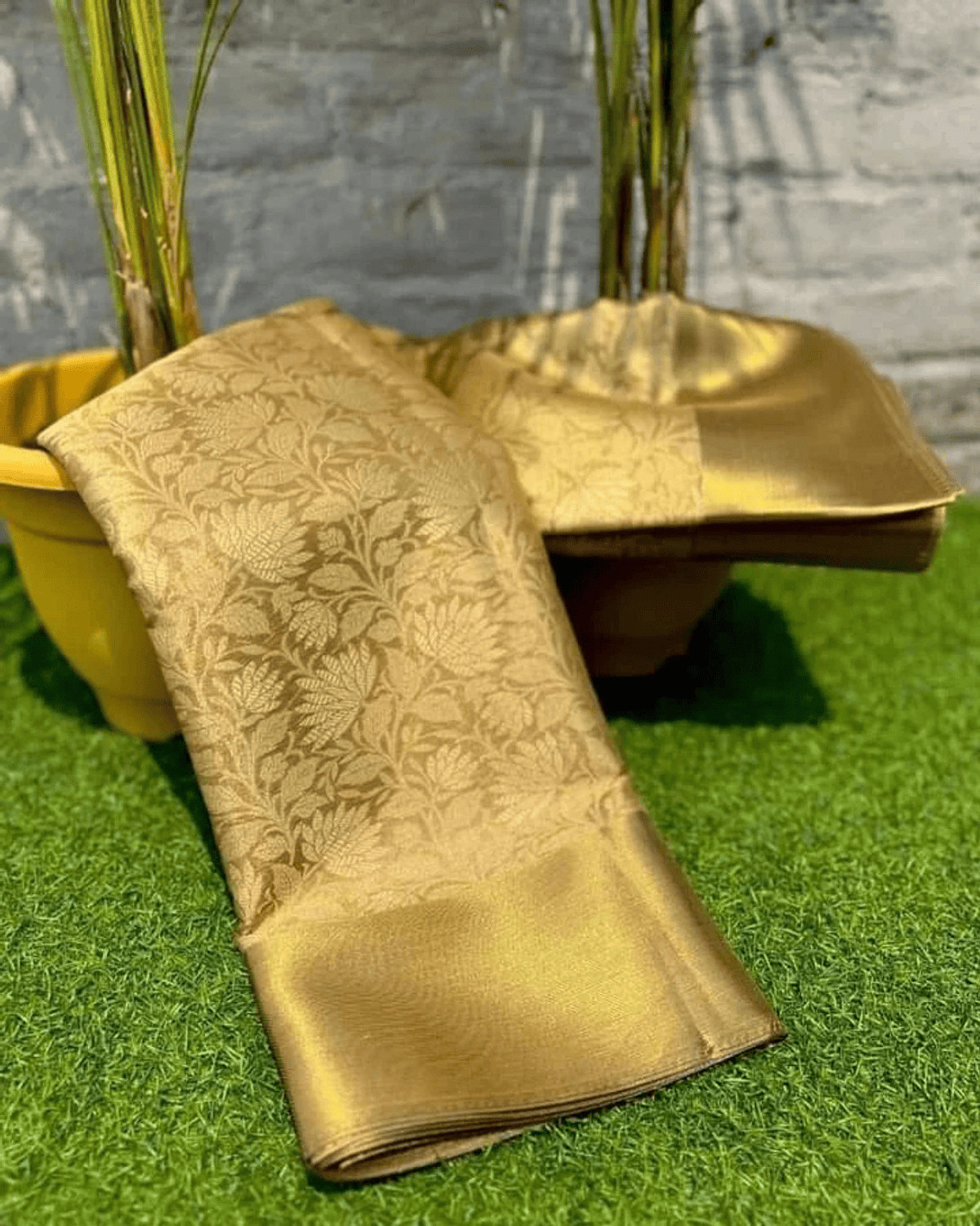 Image of Dujjan Silk Emporium Woven Banarasi Tissue Saree