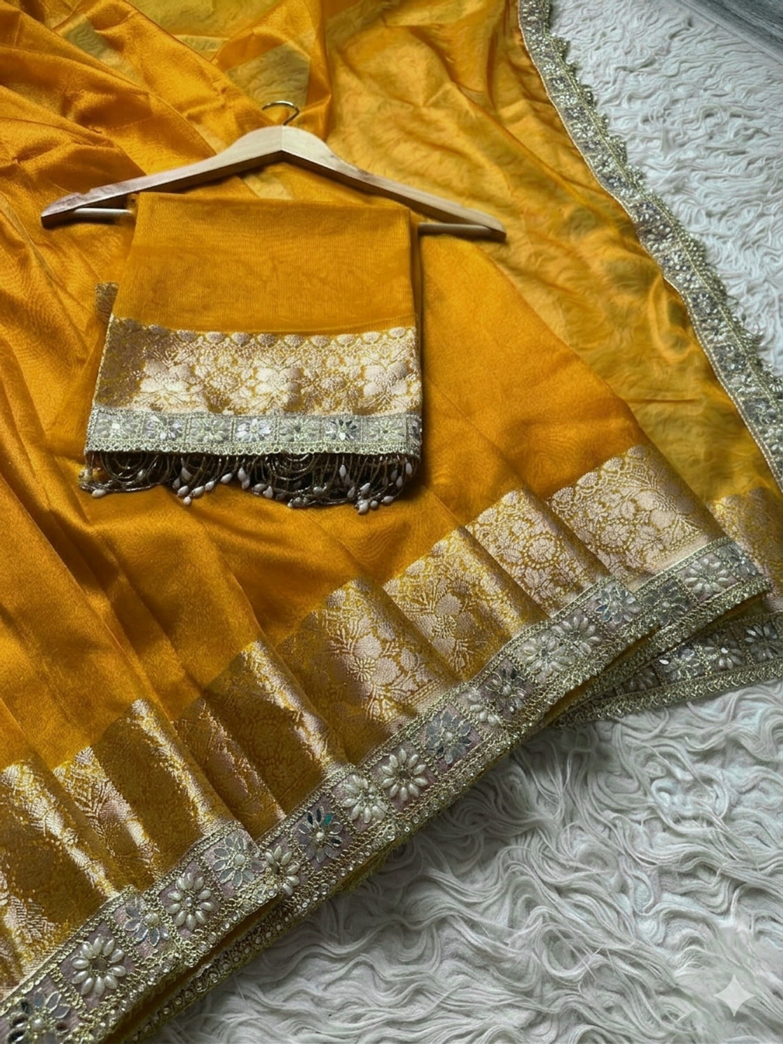 Image of Banaras silk palace Embroidered Bollywood Tissue Saree