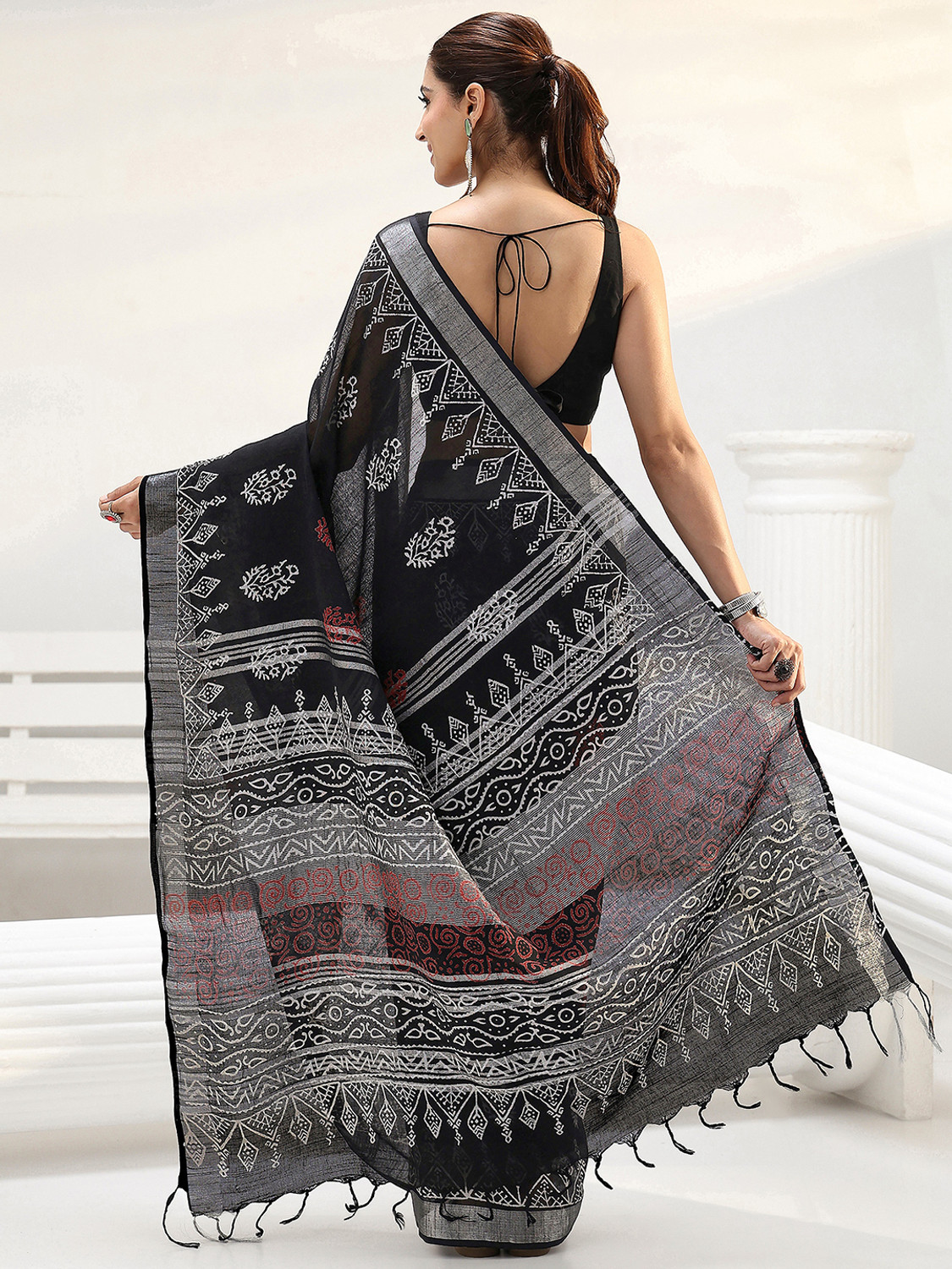 Image of LIBAS Printed Daily Wear Cotton Blend Saree