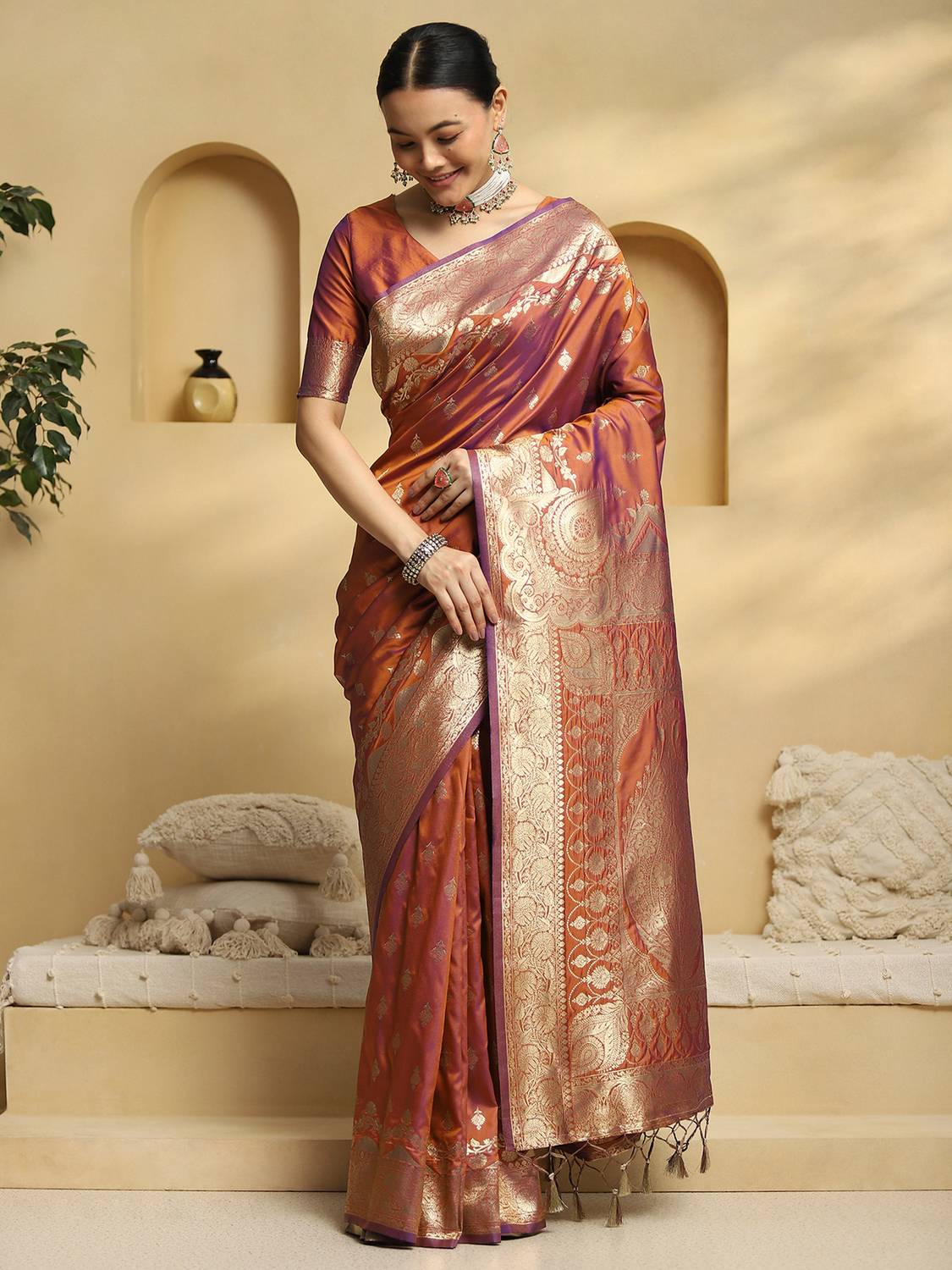 Divastri Woven Banarasi Silk Blend Saree Multicolor - Image 1