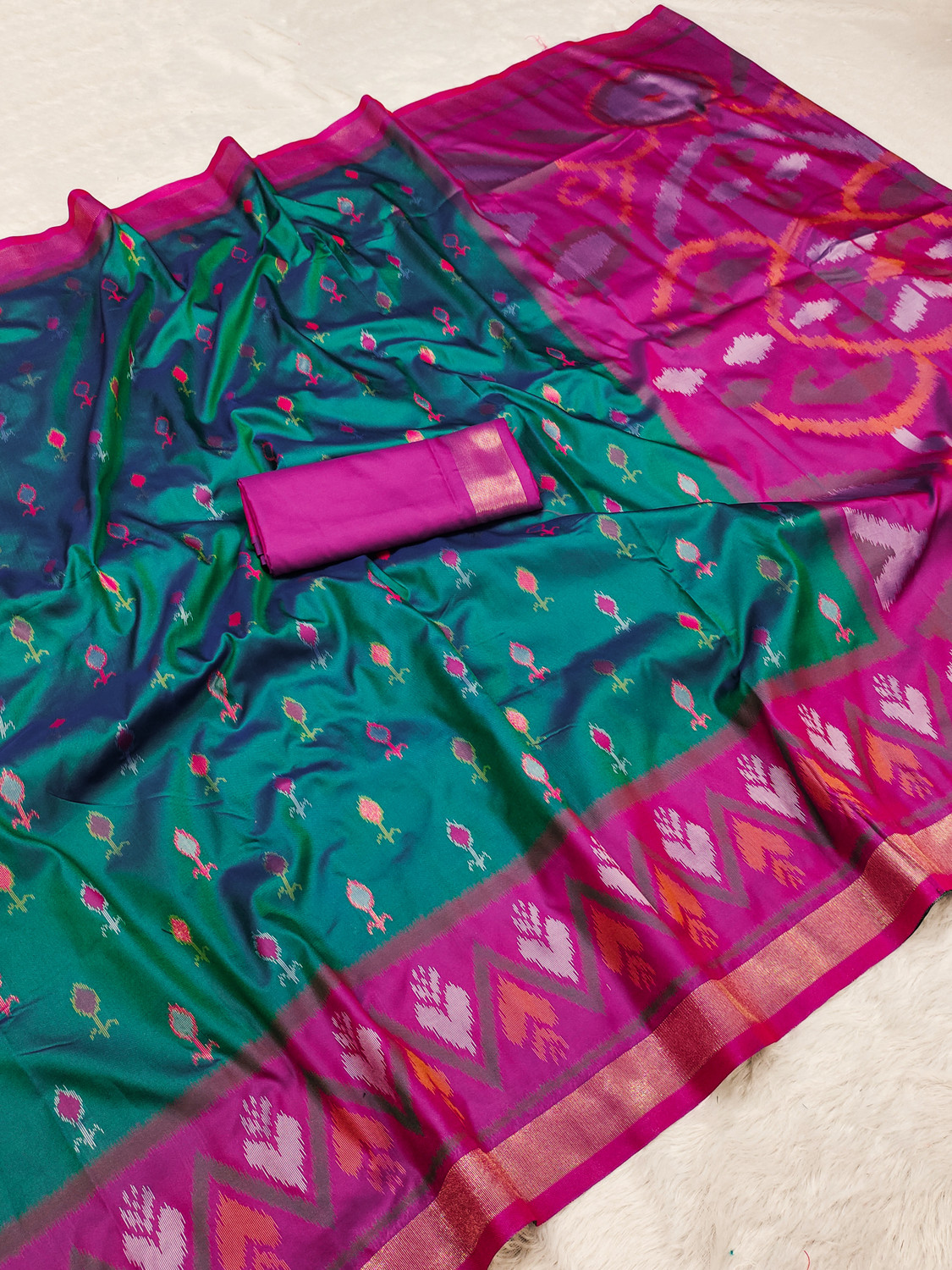 Image of Nayanthara Trends Woven, Geometric Print Pochampally Silk Blend Saree