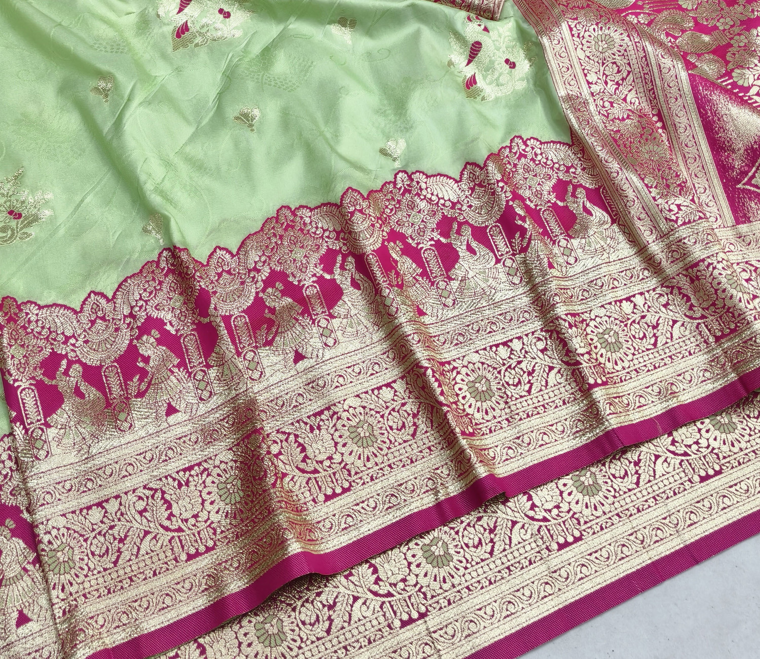 Image of Ratnavali Woven, Self Design Banarasi Silk Blend, Art Silk Saree