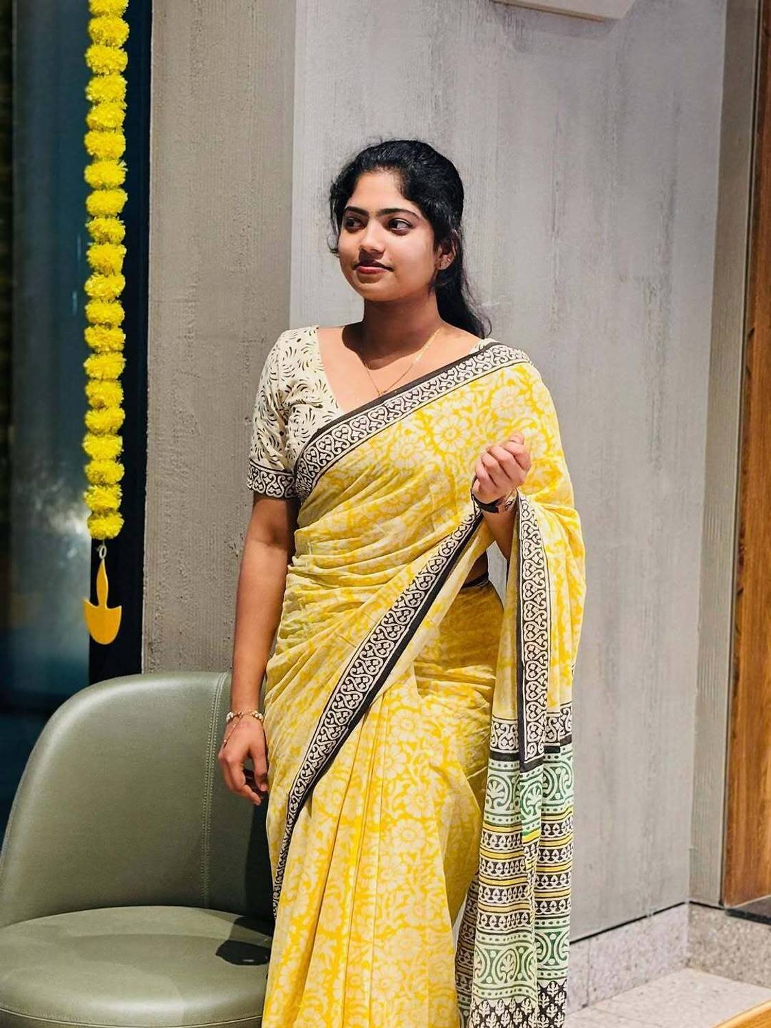 MANTHANENTERPRISE Printed Bollywood Linen Saree