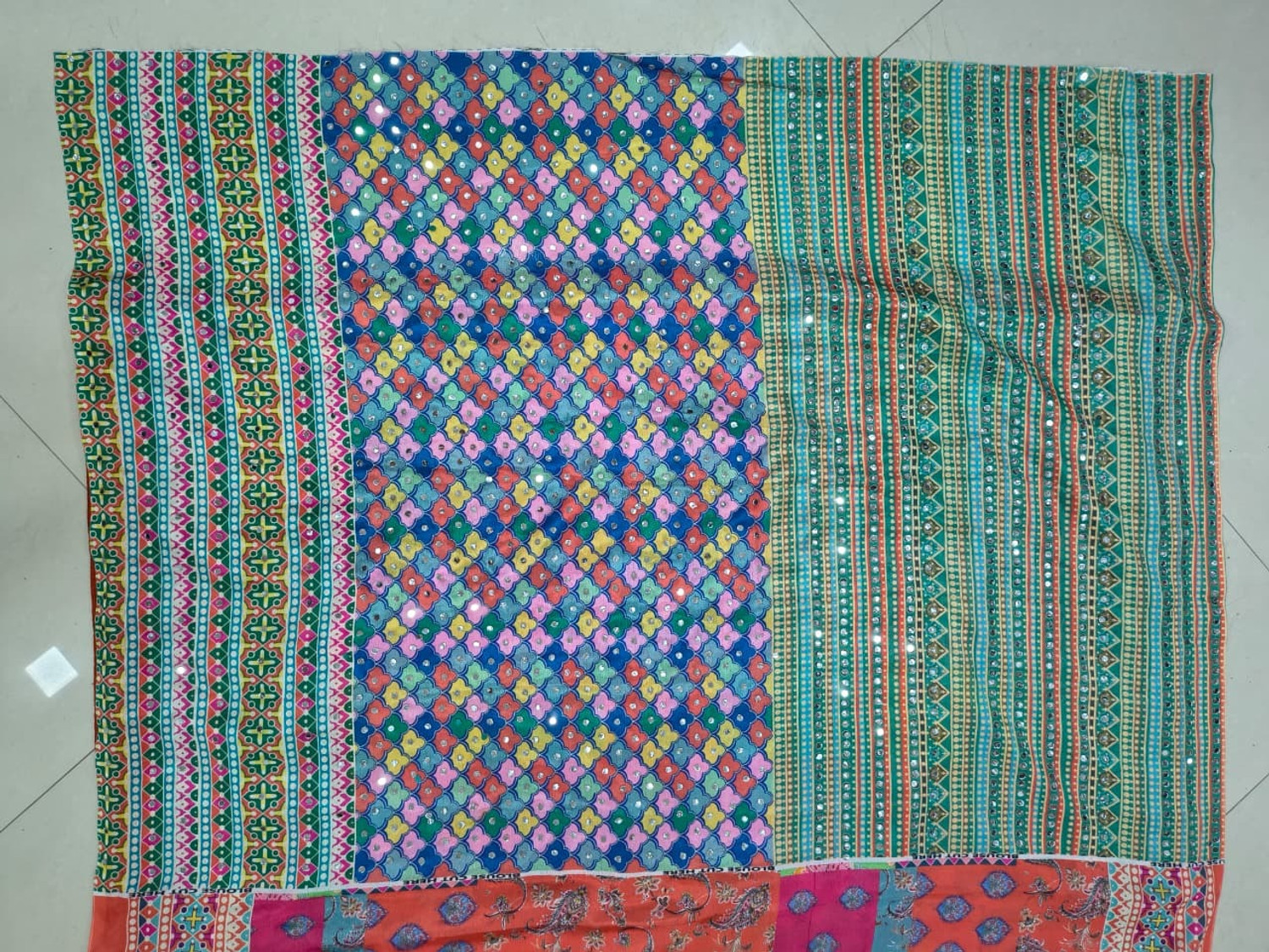 Image of DRISHTI CREATION Geometric Print Bollywood Dupion Silk, Jute Silk Saree