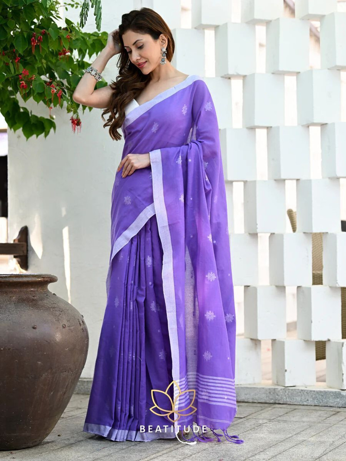 Image of Tanisha Saree House Floral Print, Solid /Plain Handloom Cotton Linen Saree