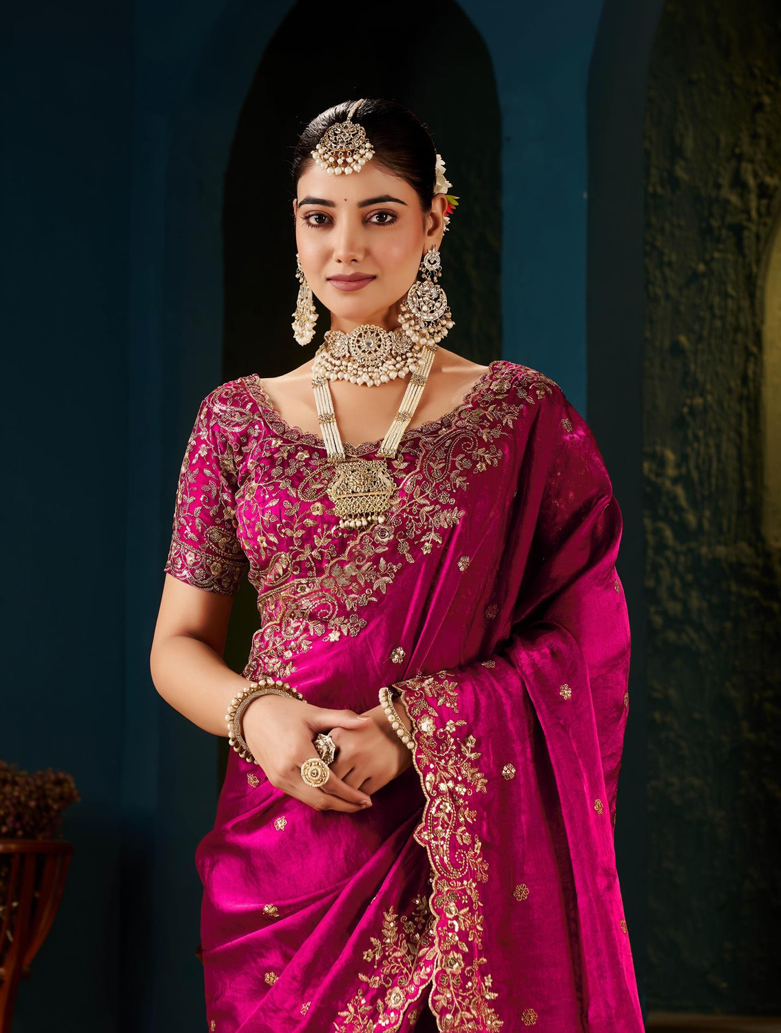 Image of Vivan Fab Embroidered, Embellished Bollywood Jimmy Jimmy, Satin Saree