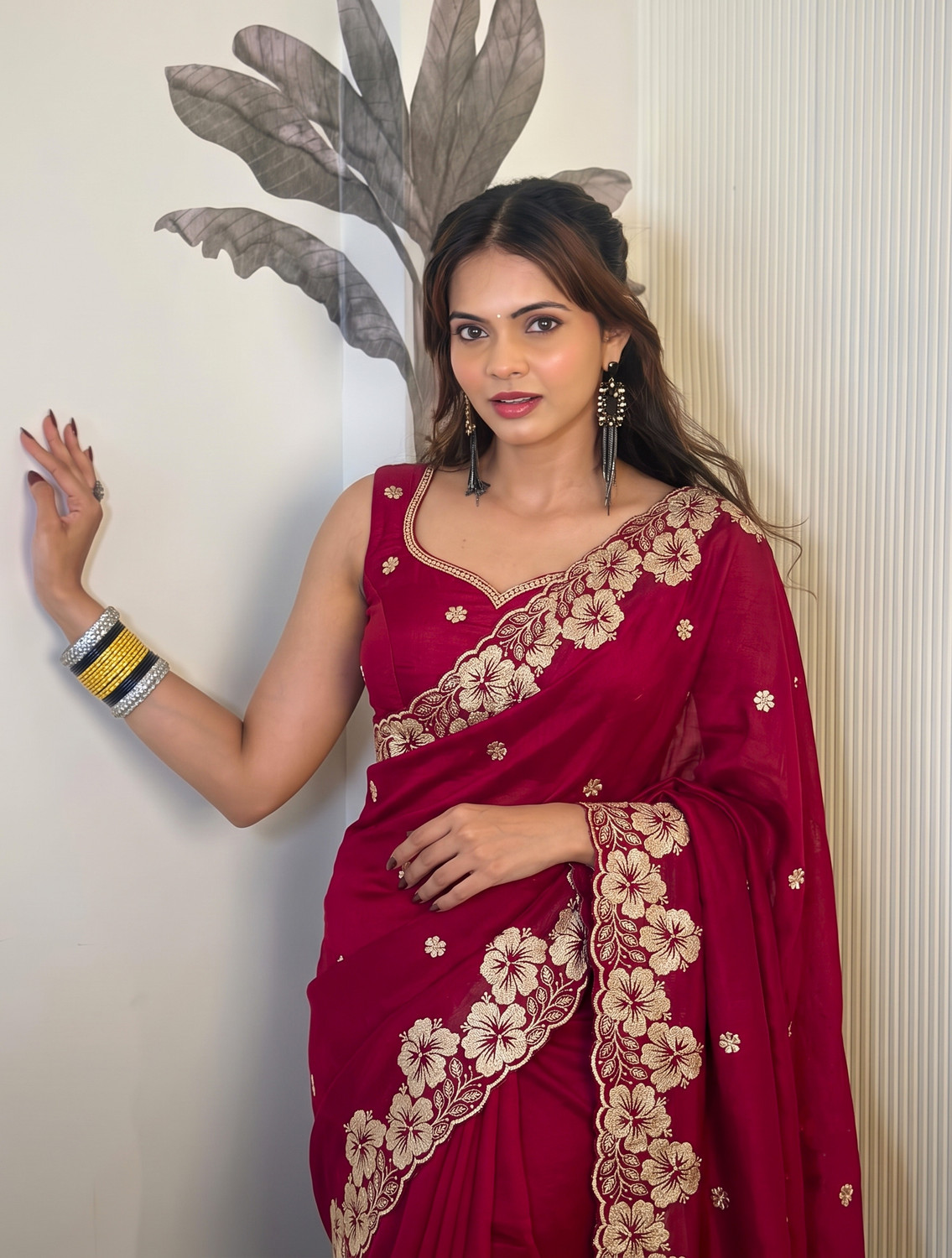 Image of AMIYASILKMILLS Floral Print Bollywood Georgette Saree (Pink)