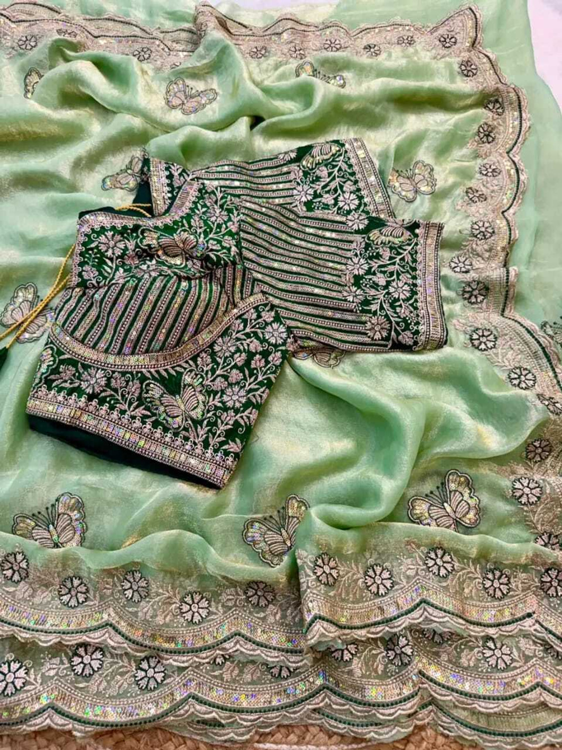 Image of PROSILITIESYUVA Embellished Bollywood Silk Blend Saree