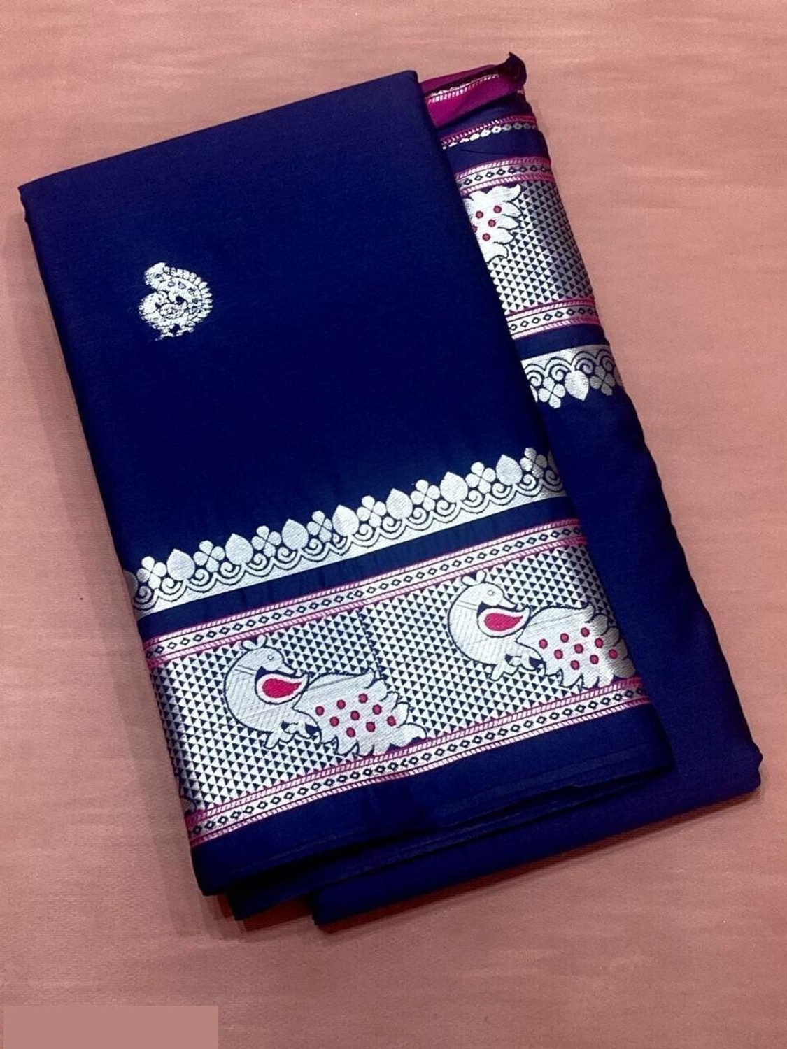 Image of VISVASTA Woven Kanjivaram Jacquard, Cotton Silk Saree