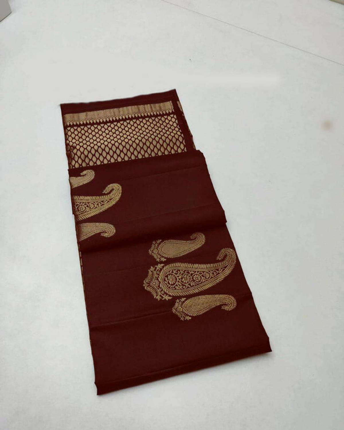 AAINA CREATION Woven Kanjivaram Pure Silk, Art Silk Saree