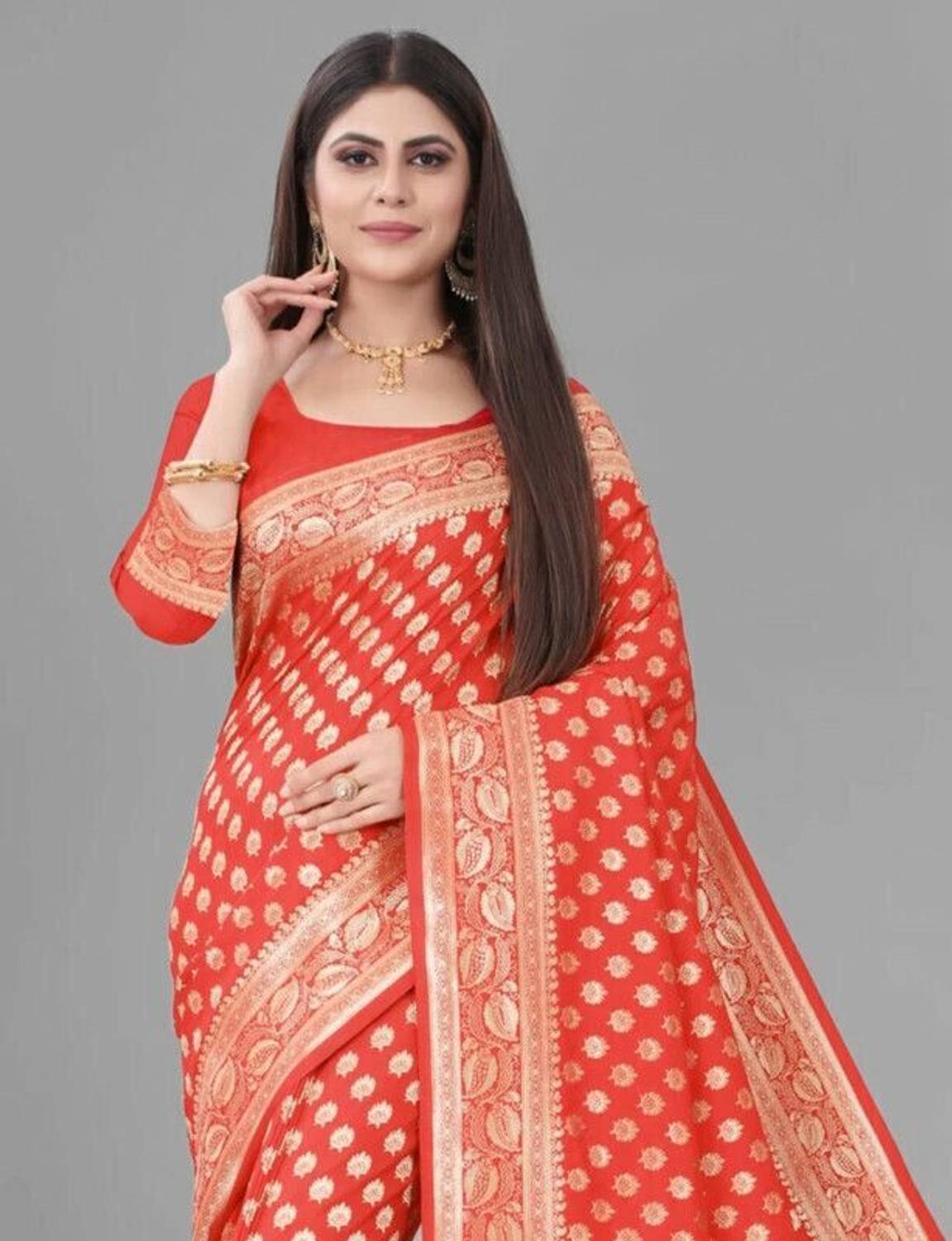 AVDOM Woven Kanjivaram Silk Blend Saree
