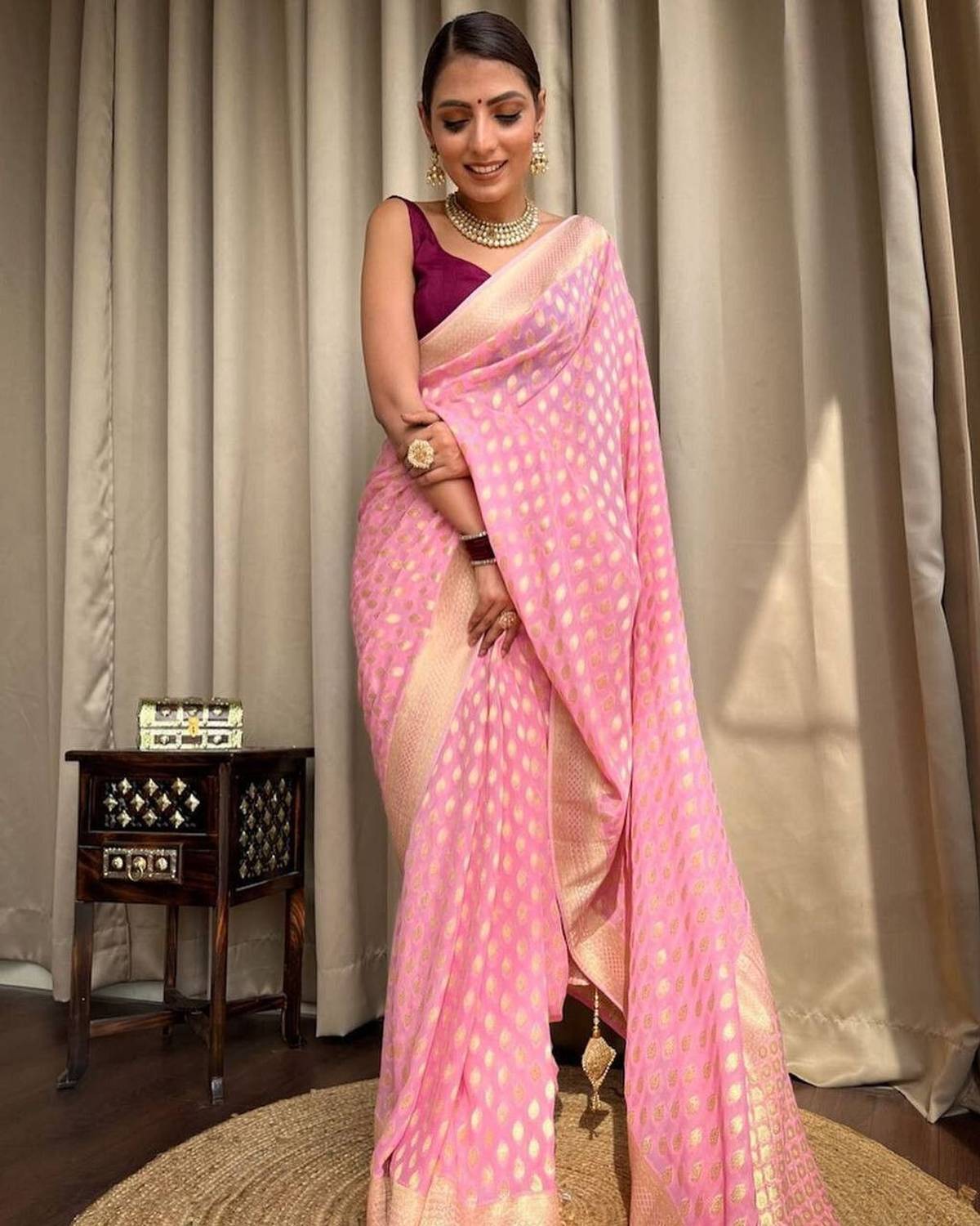 FAB WOVEN Woven Banarasi Silk Blend Saree (Multicolor)