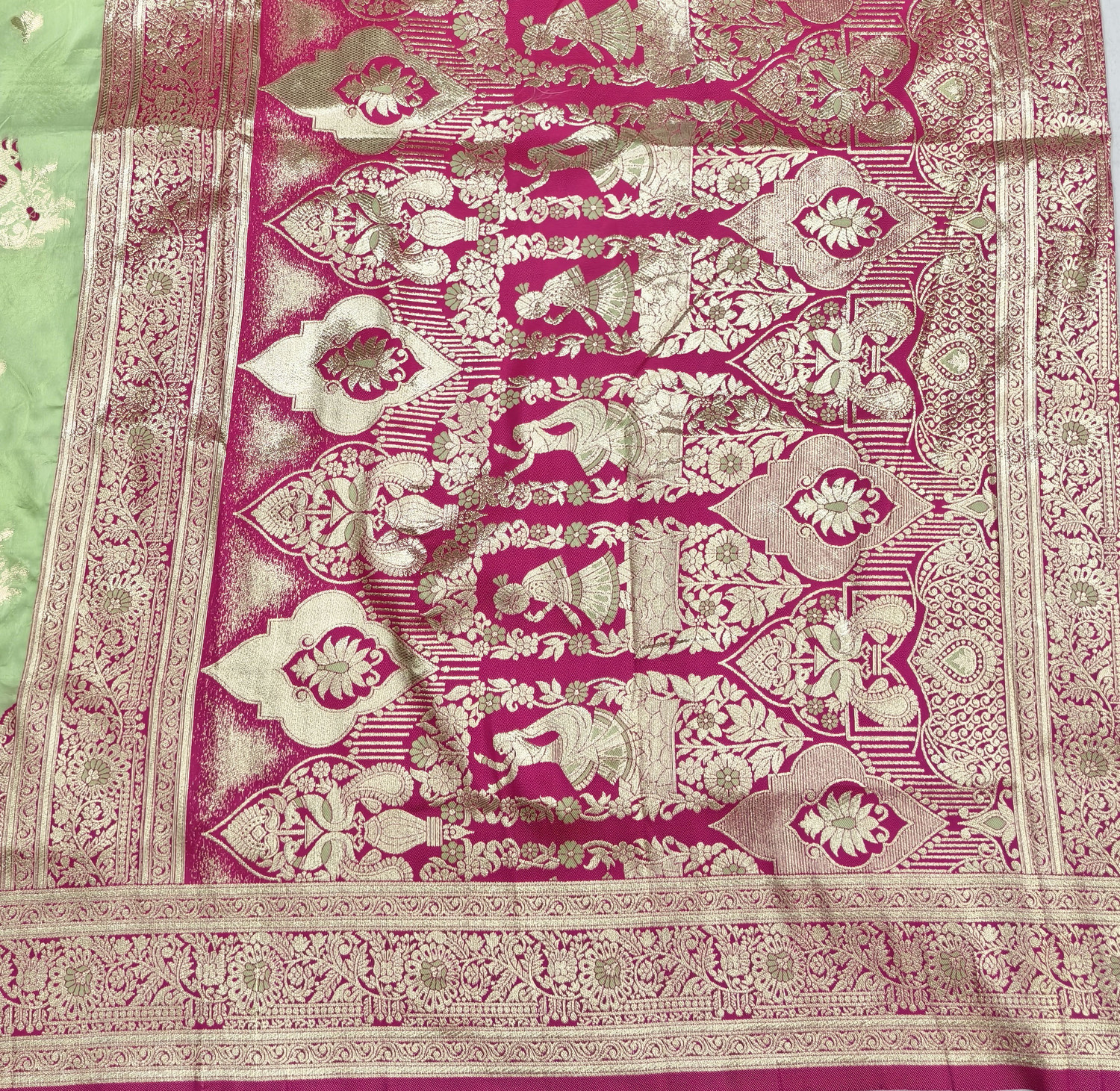 Image of Ratnavali Woven, Self Design Banarasi Silk Blend, Art Silk Saree