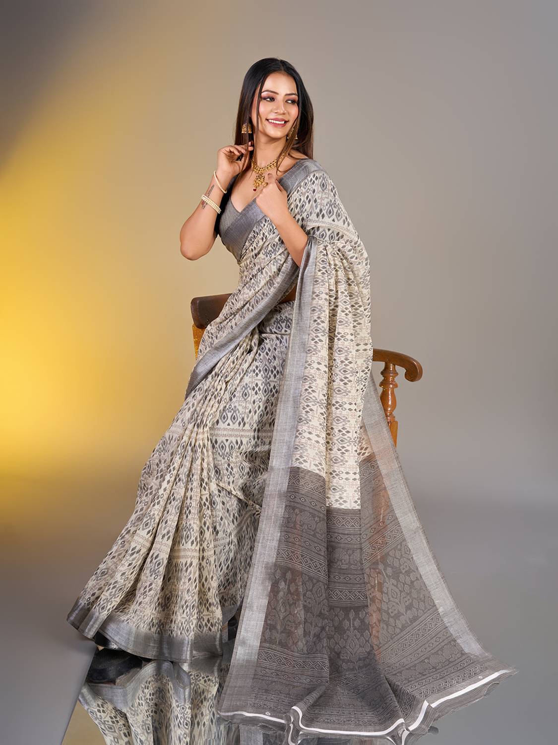 AVM SILK MILLS Printed Daily Wear Cotton Blend Saree