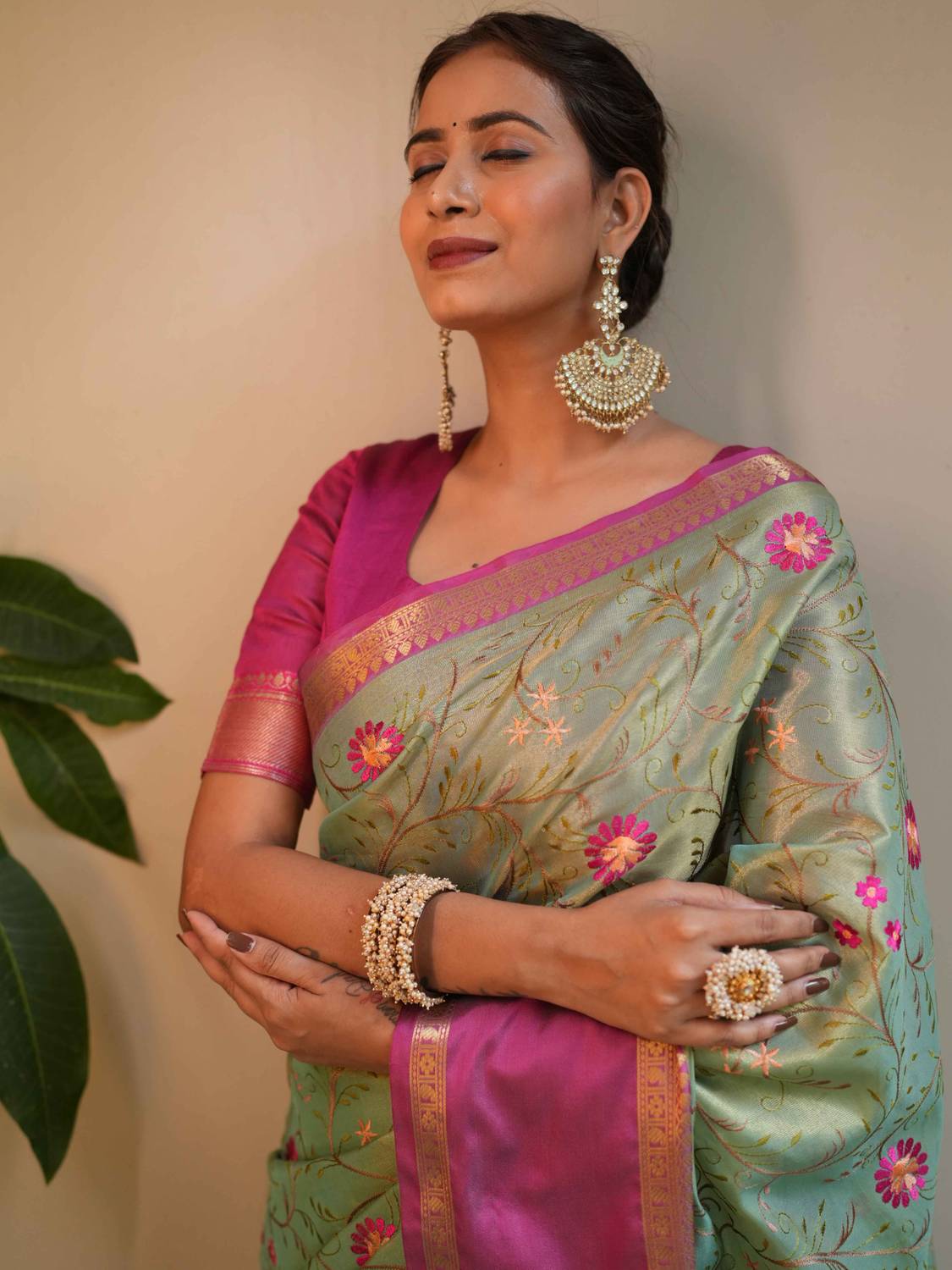 Banarasee Woven Banarasi Tissue Saree