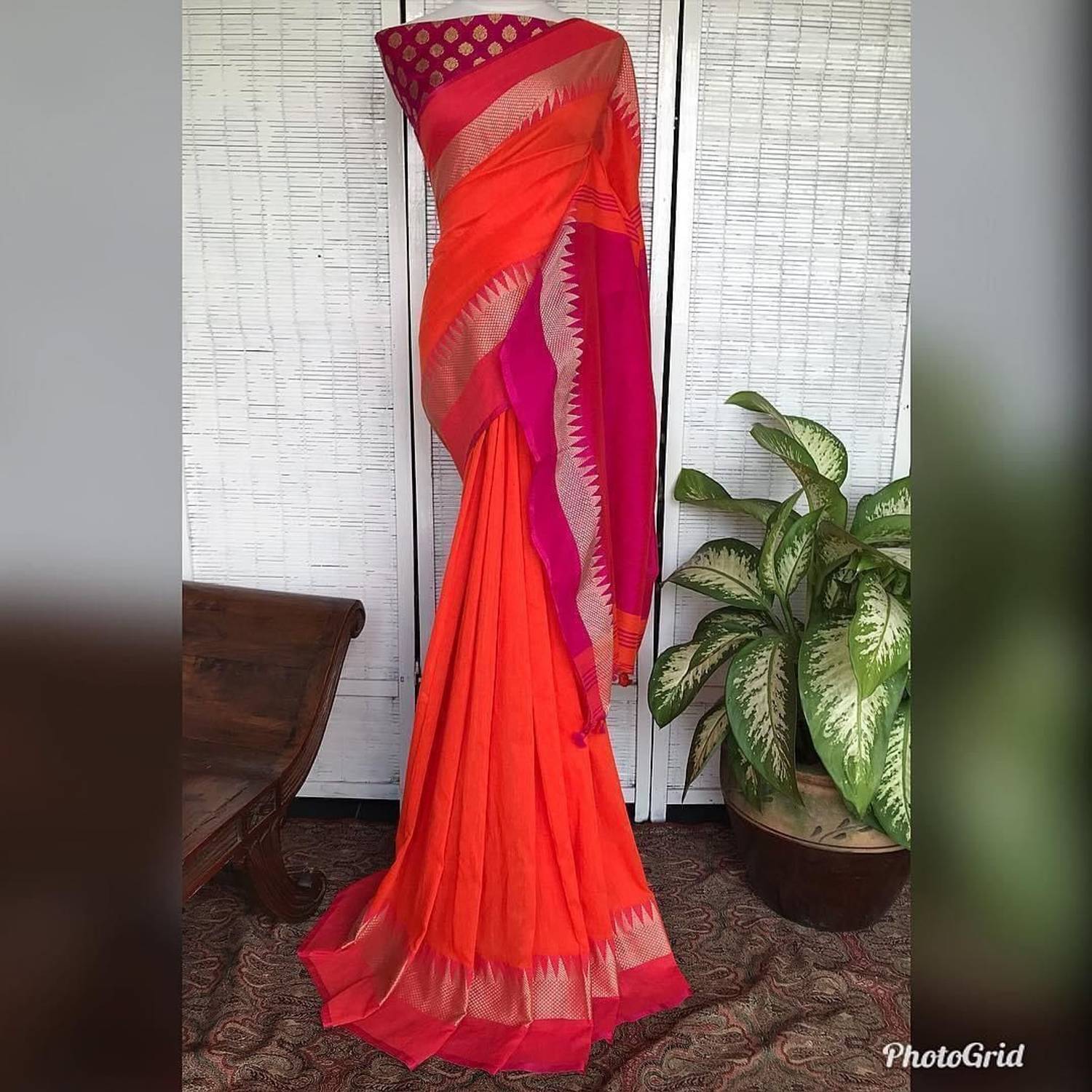Sthaker Woven Tant Cotton Blend Saree