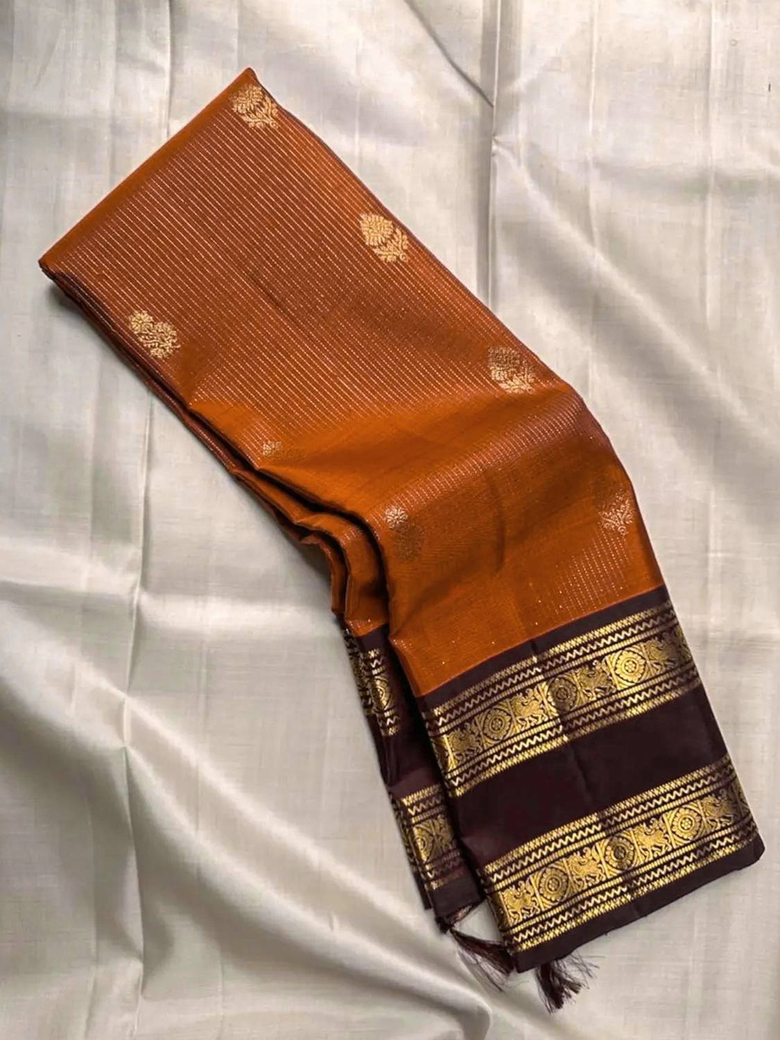 ASUAL ENTERPRISE Woven, Temple Border Kanjivaram Art Silk Saree