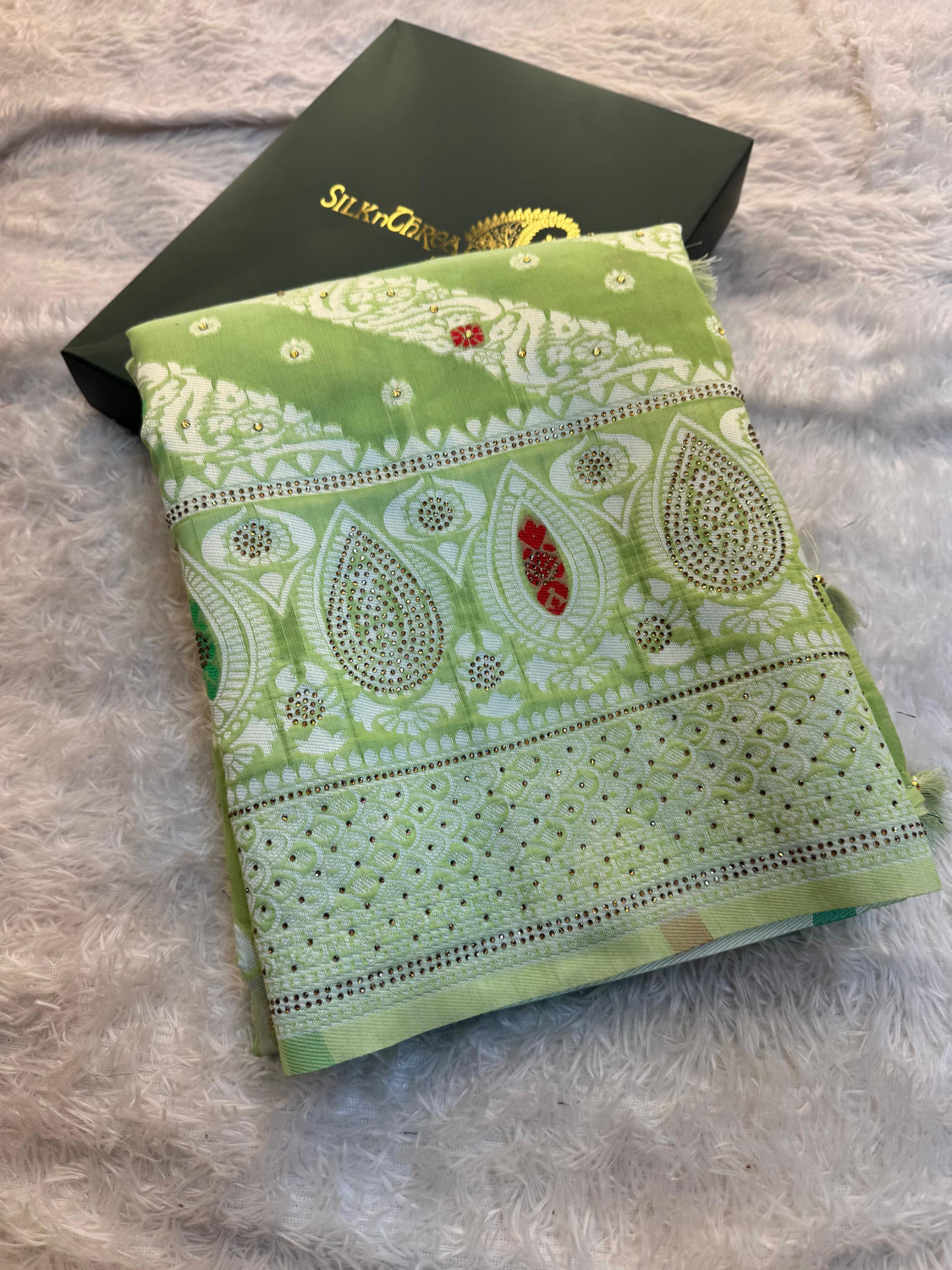Image of Banaras silk palace Woven Banarasi Cotton Linen Saree