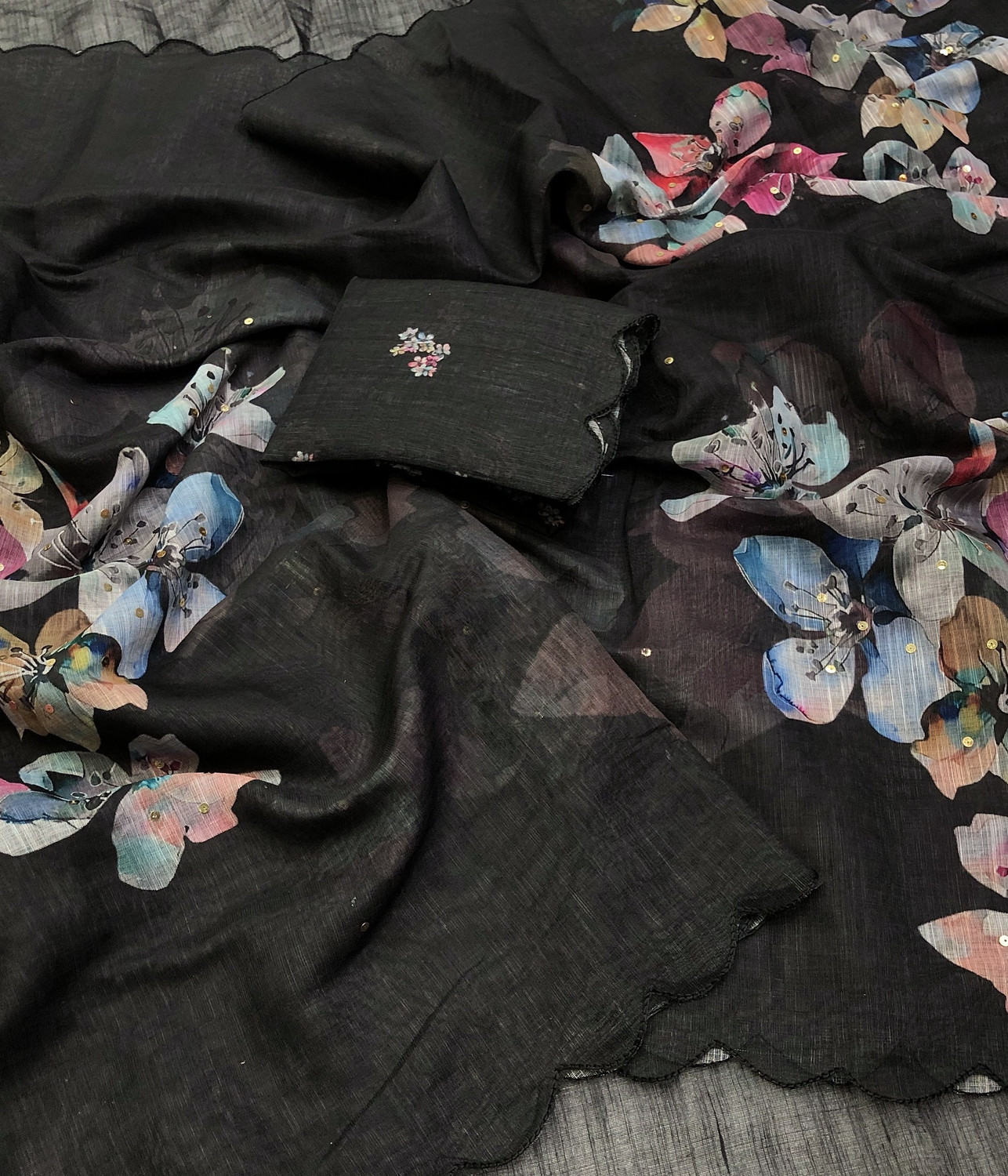 Image of SILKORA Floral Print, Printed, Embellished Bollywood Linen Saree