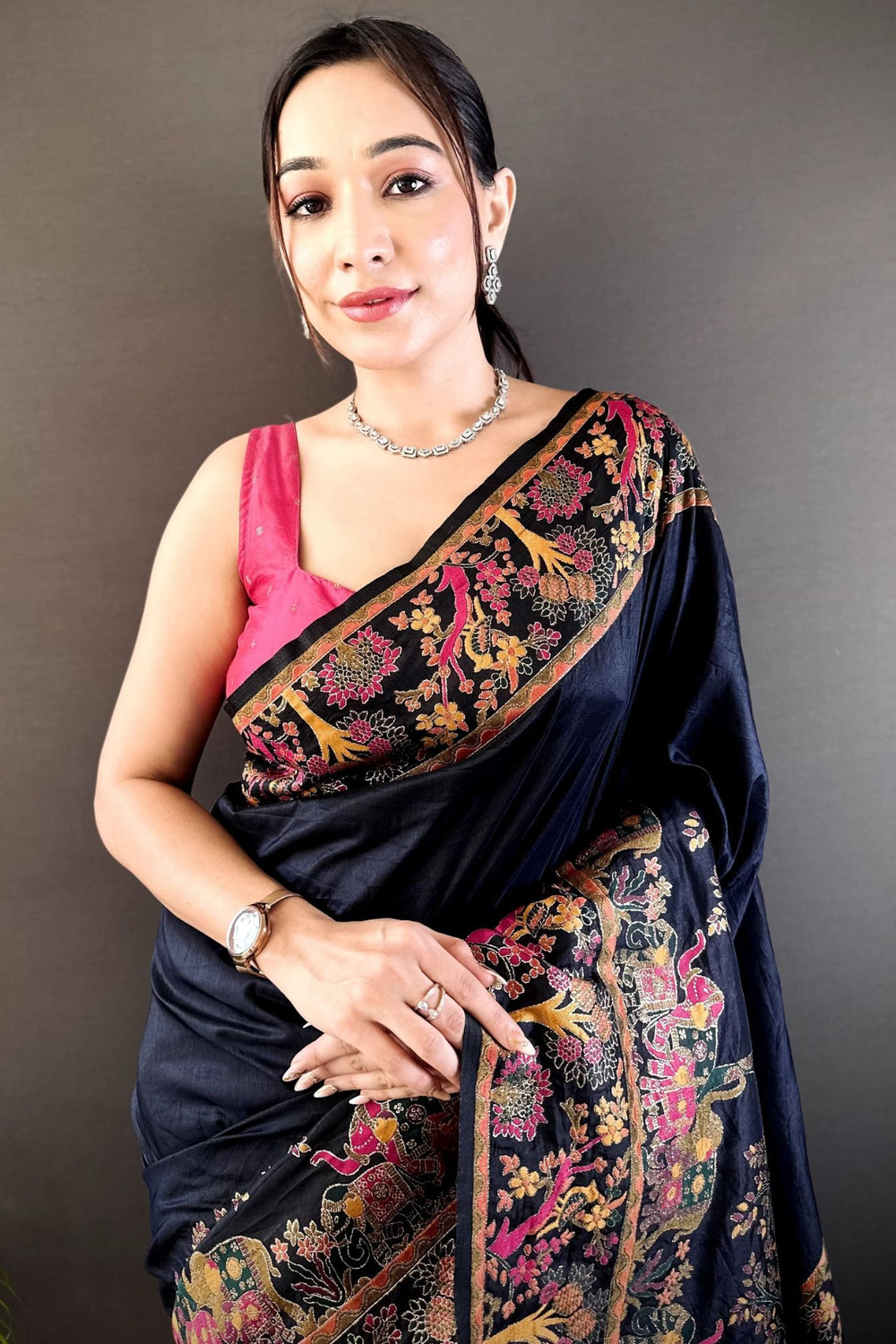 Image of SGF11 Woven Kanjivaram Silk Blend Saree (Black)