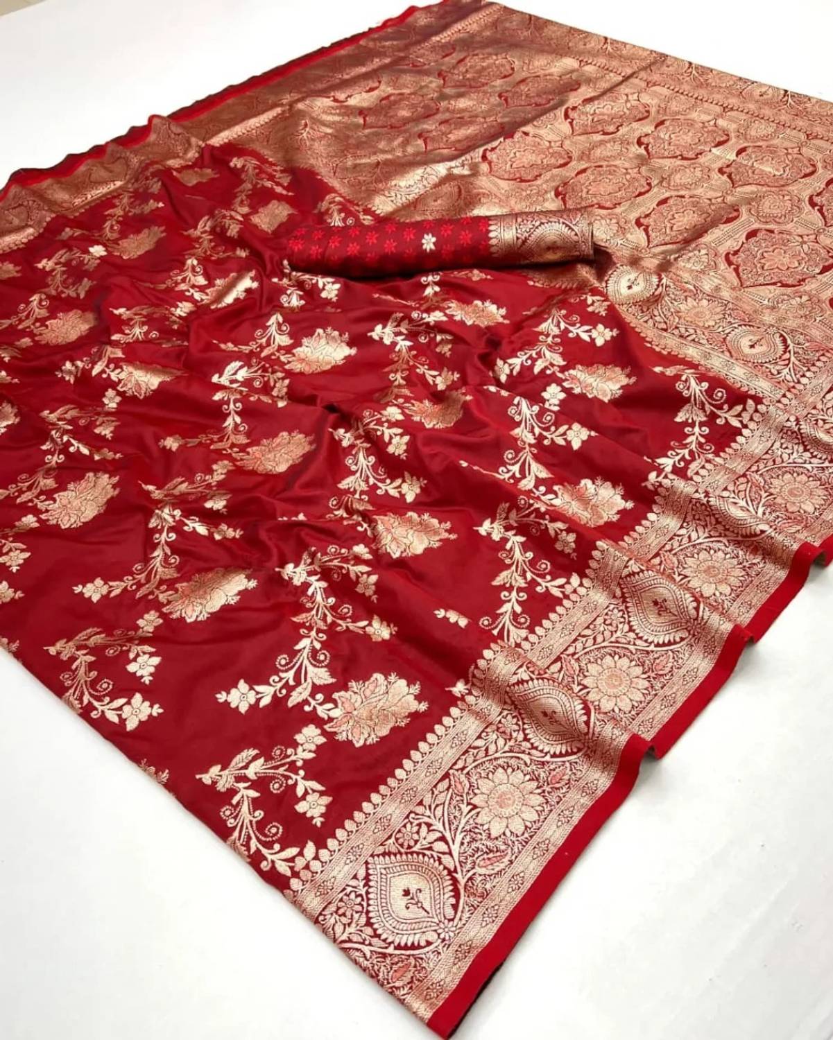 BOXWIN Woven Banarasi Jacquard Saree