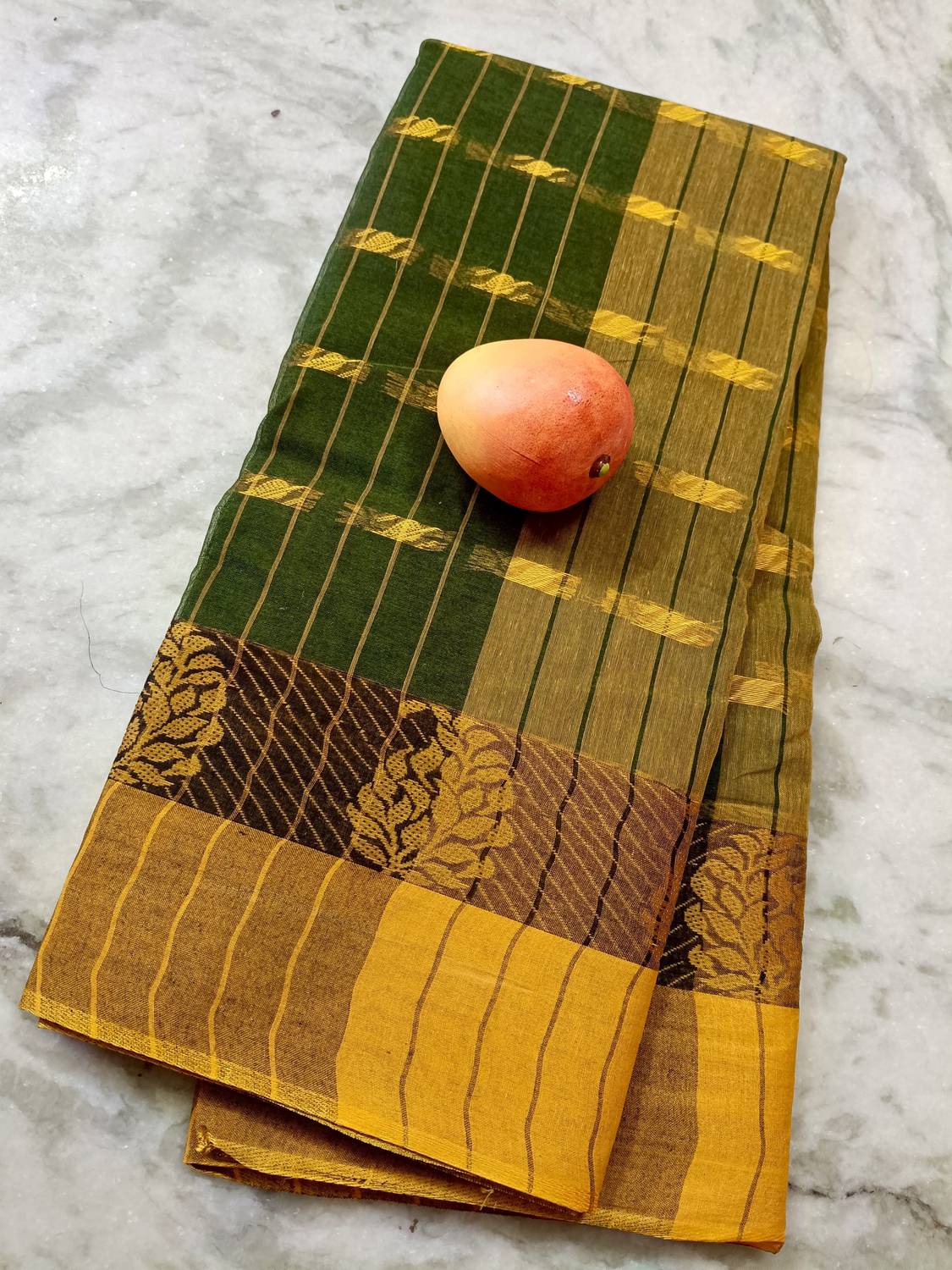 Bikash Dutta Fashion Self Design Tant Pure Cotton Saree