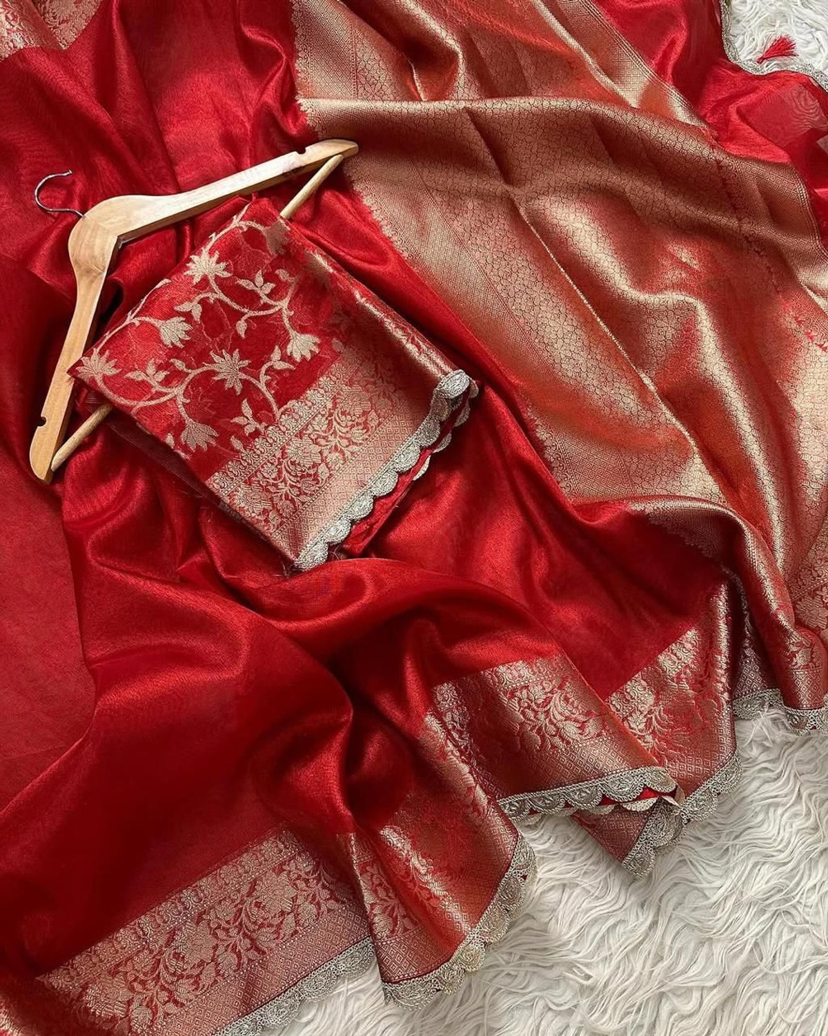 Image of RB Fashion Woven Banarasi Tissue Saree