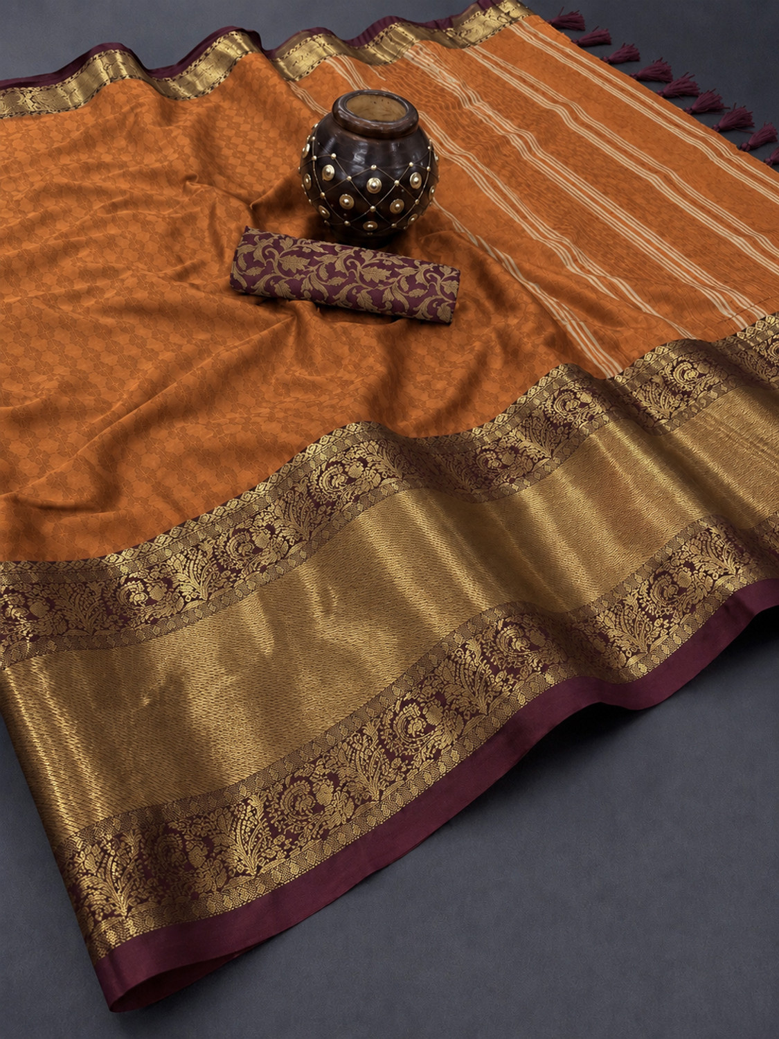Image of STARWOMEN Woven Banarasi Cotton Silk, Art Silk Saree