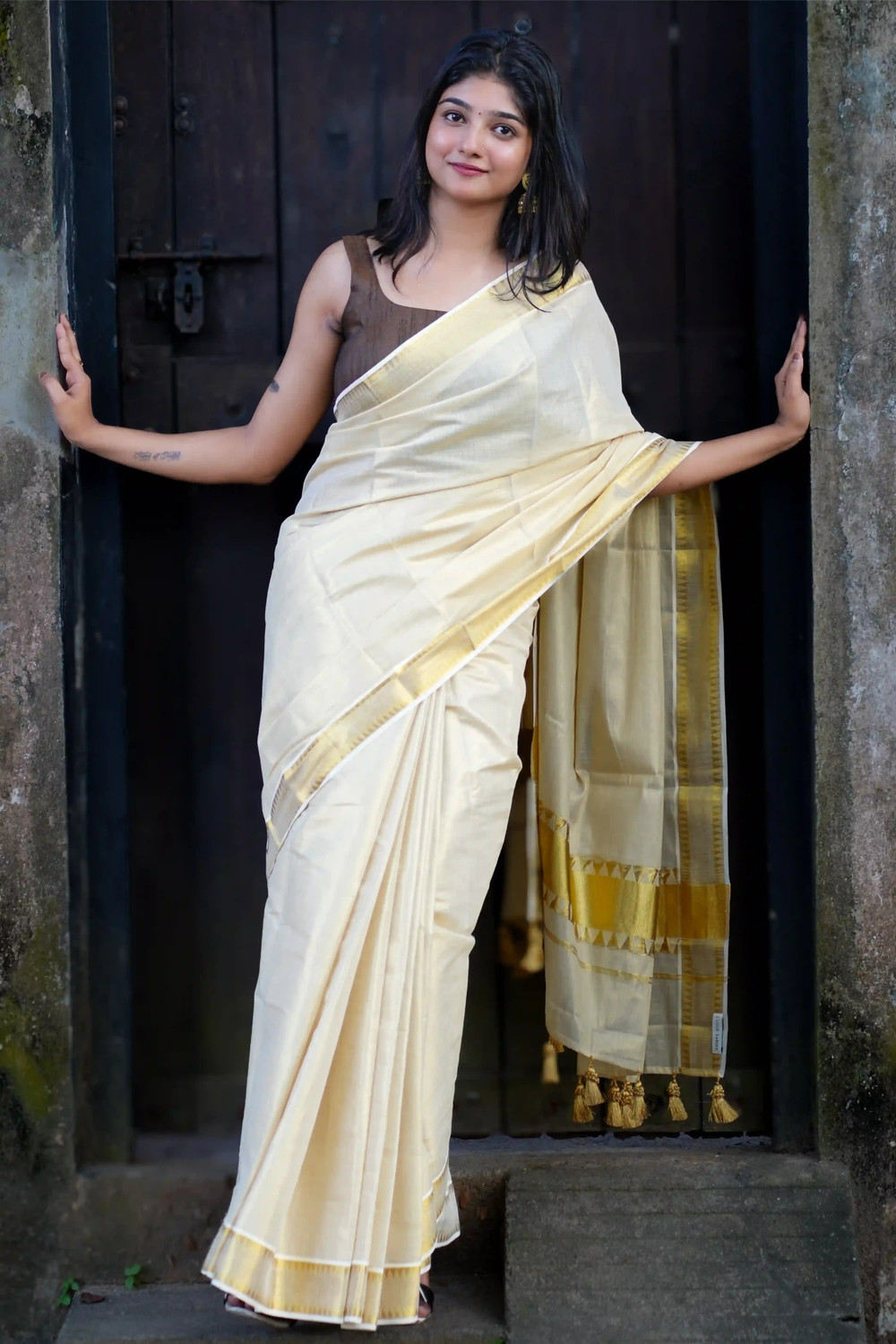 Image of I Love Sarees Color Block Kasavu Kerala Cotton Saree (Cream)