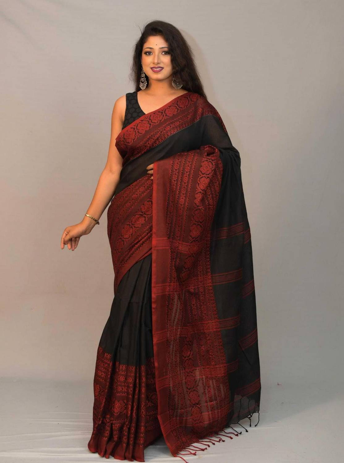 ADbutiq Printed, Woven Bollywood Cotton Blend Saree