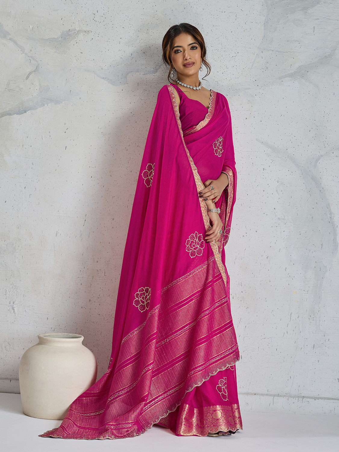 Image of SOHINI NX Embellished Banarasi Chiffon Saree