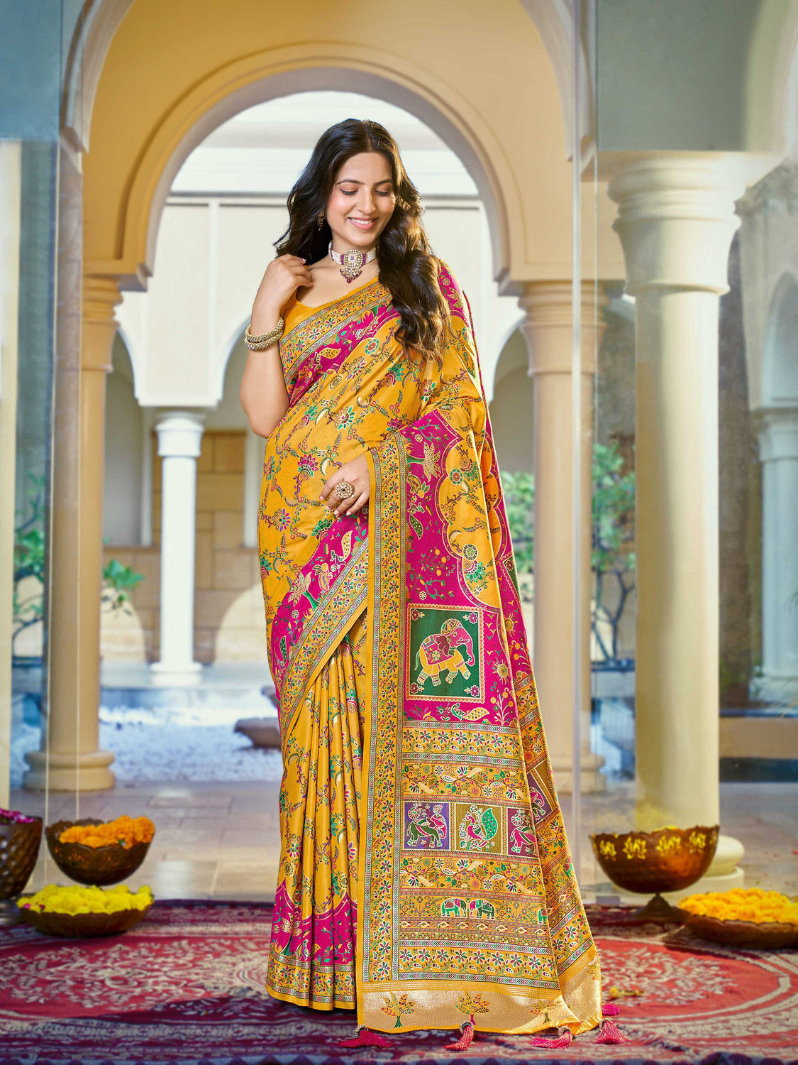MANOHARI Woven Paithani Jacquard Saree