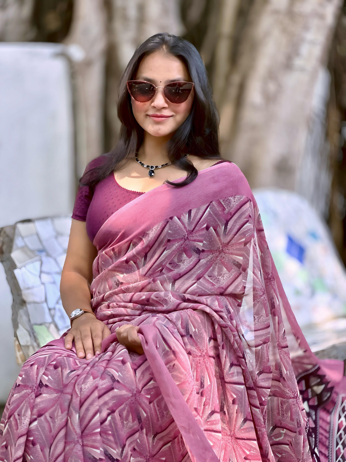 Image of Zoamic Geometric Print, Printed Bollywood Georgette Saree