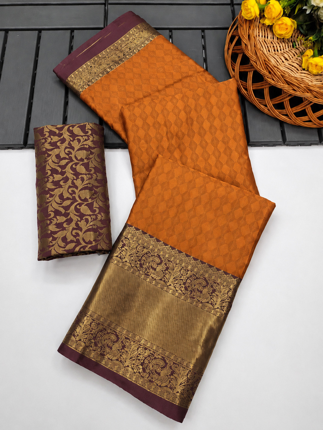 Image of STARWOMEN Woven Banarasi Cotton Silk, Art Silk Saree