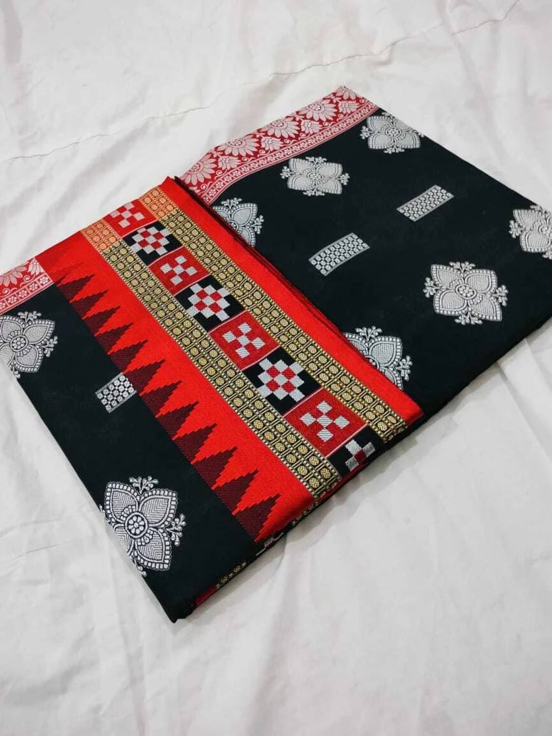 arcticsaree Woven Sambalpuri Art Silk Saree